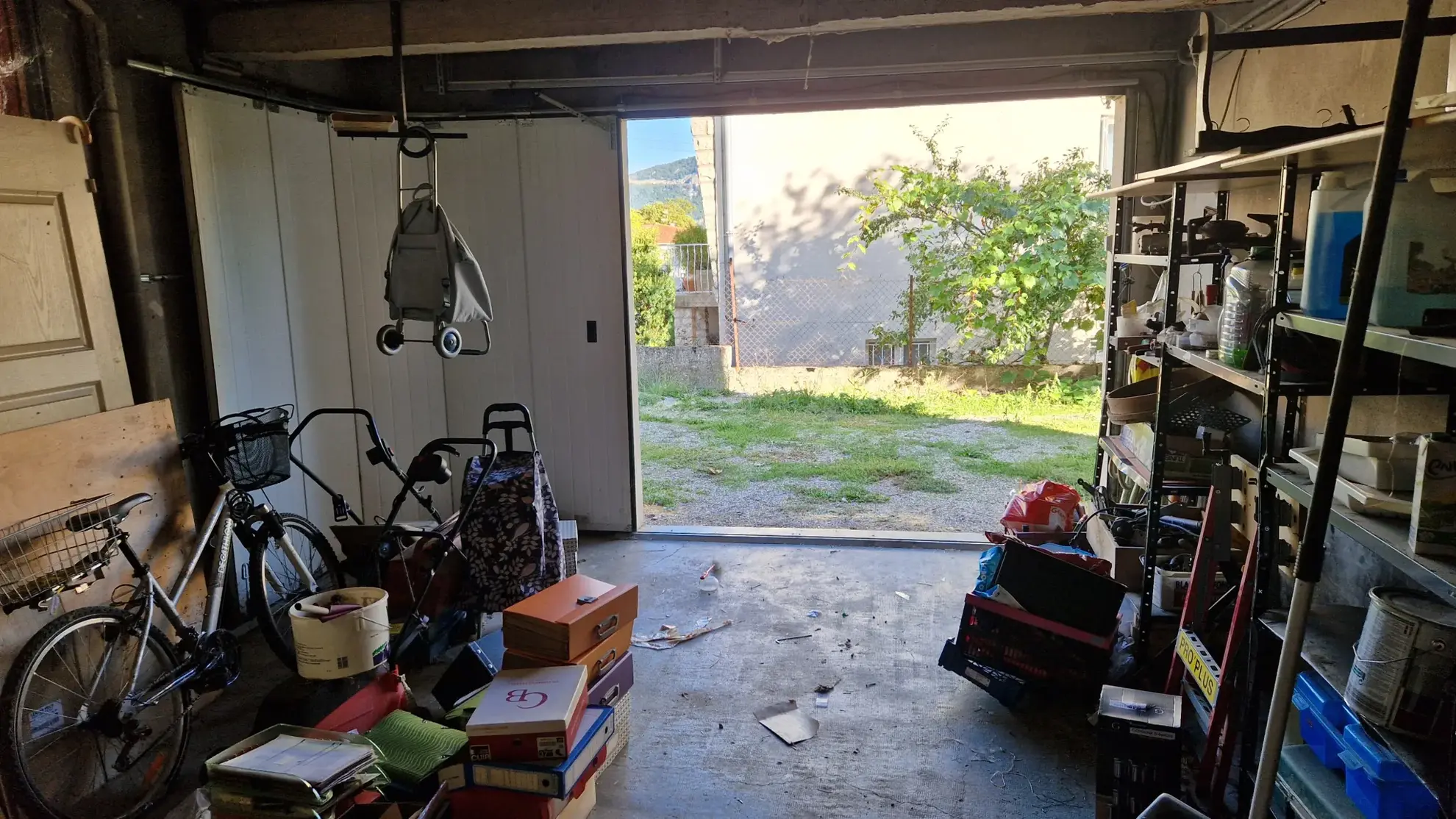 Villa indépendante à Millau de 119 m² avec terrain clos et travaux à prévoir 