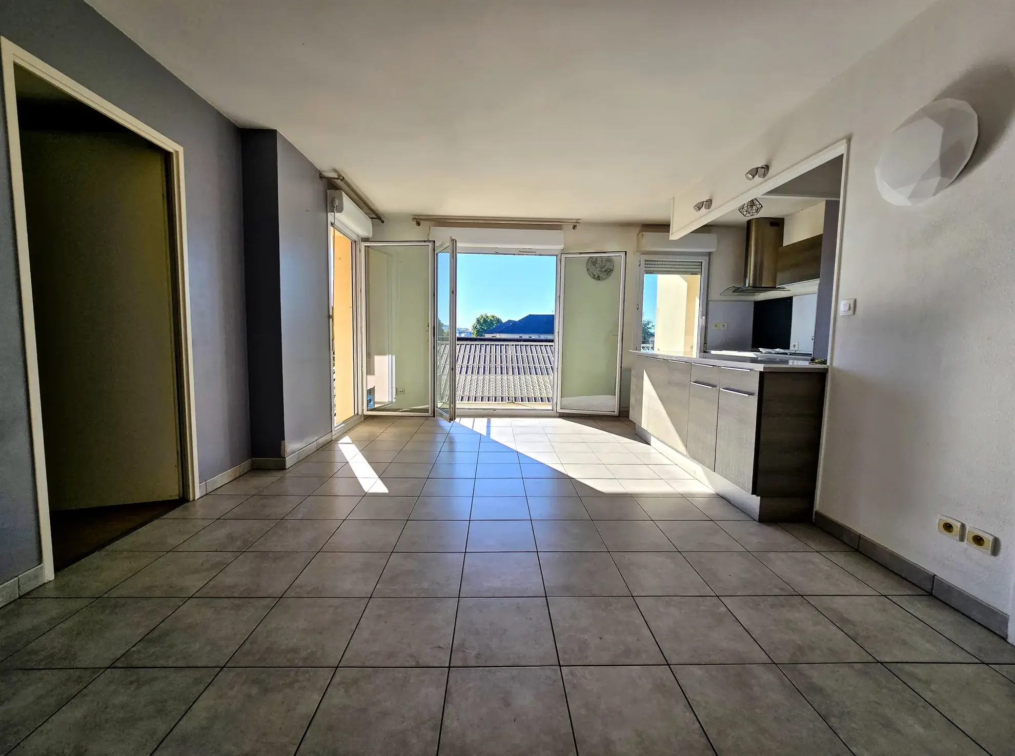 Appartement T2Bis lumineux avec double terrasse à Brive-la-Gaillarde