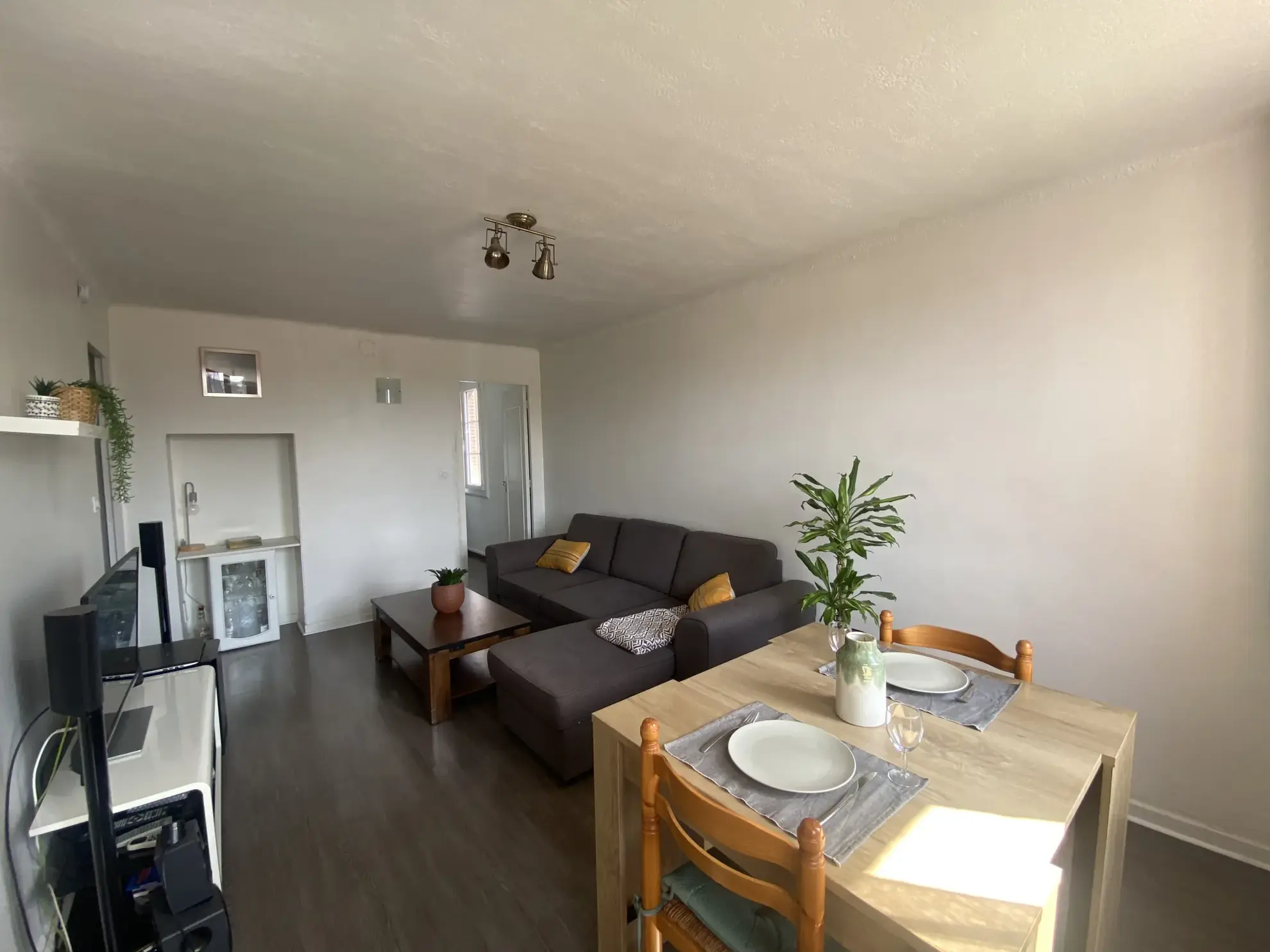 Appartement T4 à Nîmes à vendre secteur gare - 60 m² rénové