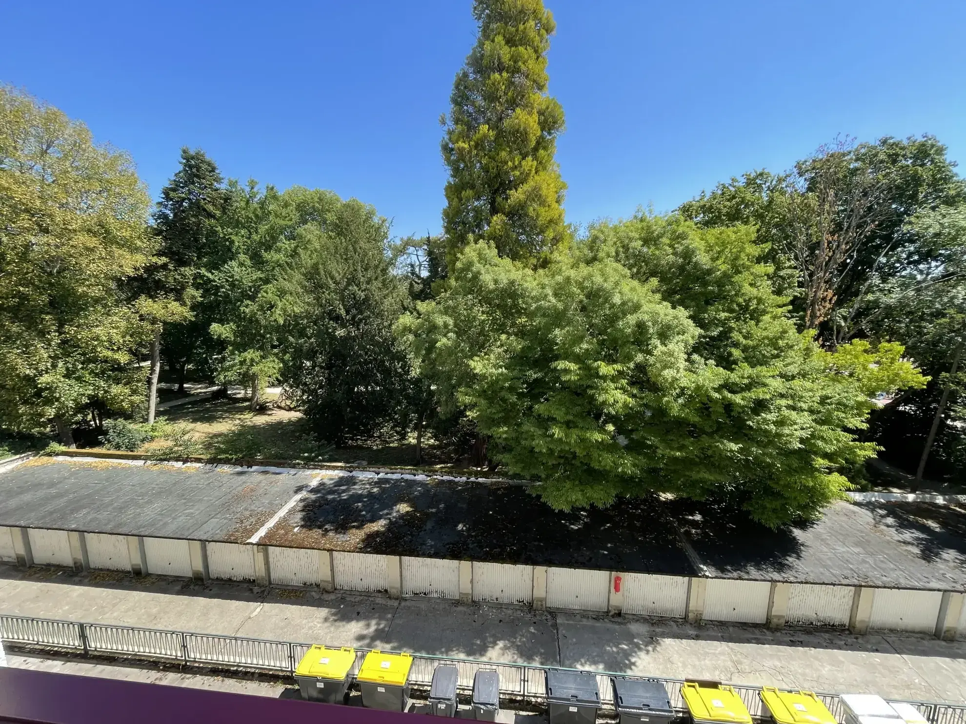 Appartement T4 à Dijon proche Gare et Arquebuse avec deux logements meublés 