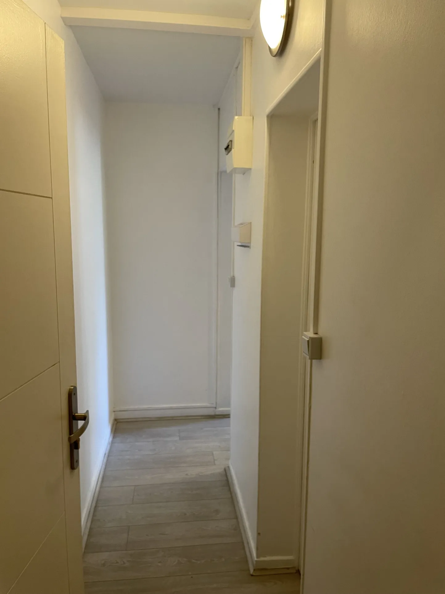 Appartement T4 à Dijon proche Gare et Arquebuse avec deux logements meublés 