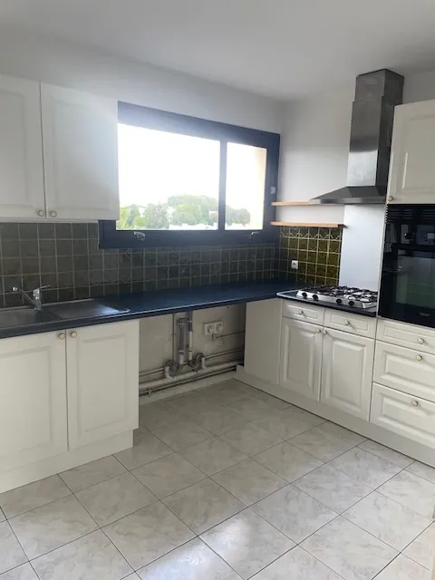 A vendre appartement T3/T4 au Bouscat avec garage et cave, résidence sécurisée