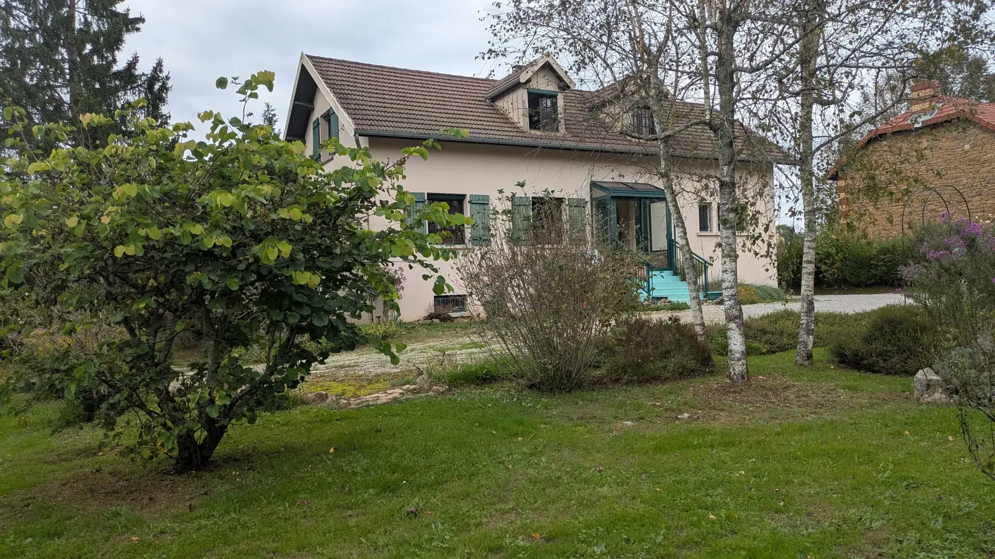Belle maison familiale de 210 m² avec terrain à Foulenay