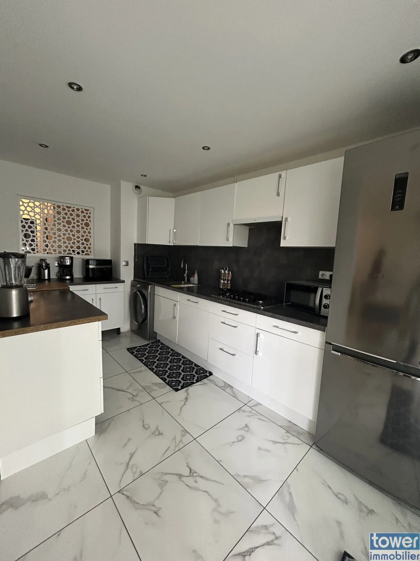 Bel appartement 4 pièces avec loggia à Cenon, parfait pour famille ou investissement 