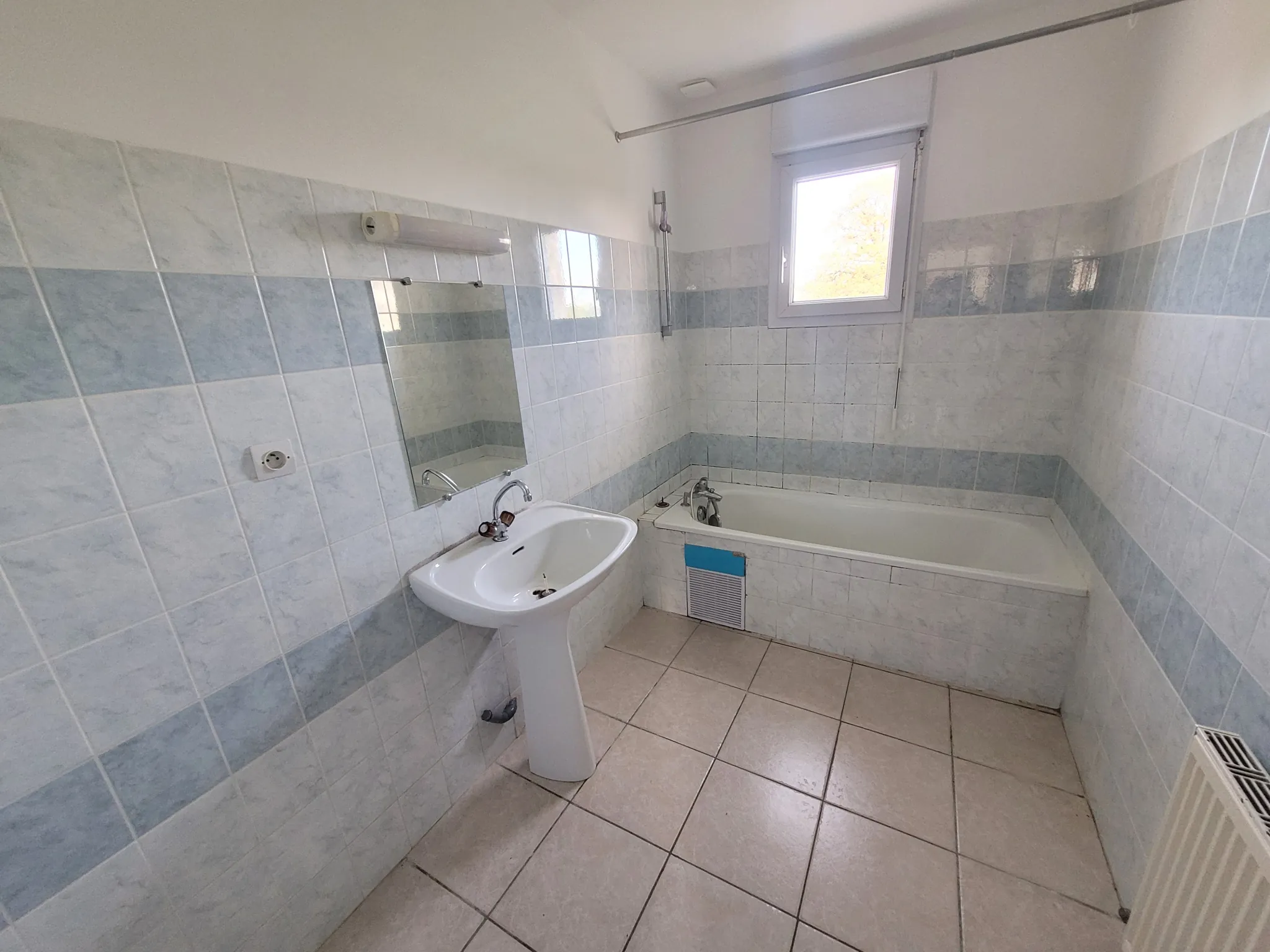 Maison 4 chambres à vendre à Marmande proche du centre-ville 