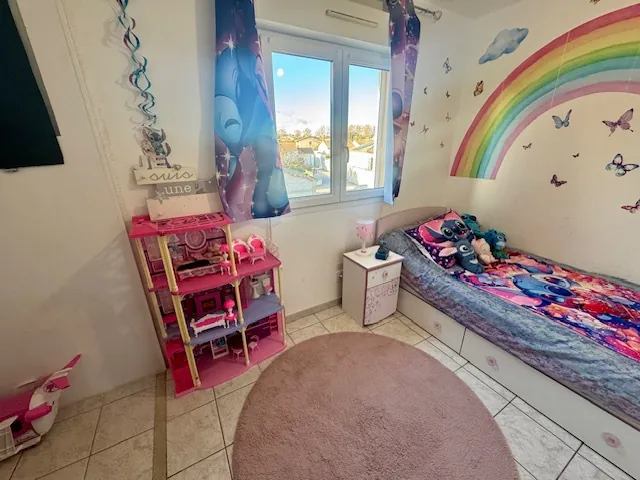 Villa moderne à Vias avec jardin, panneaux solaires et confort optimal 