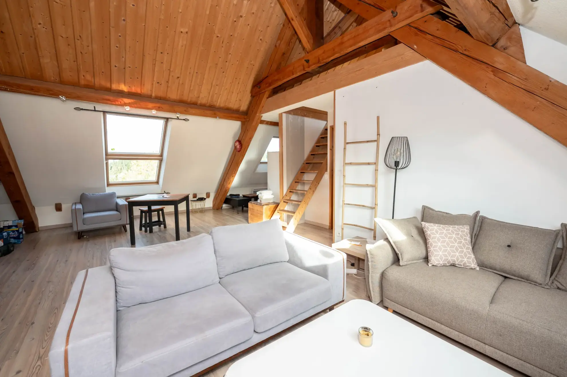 Appartement T2 Bis lumineux à proximité de la frontière suisse à Longevilles Mont d'Or