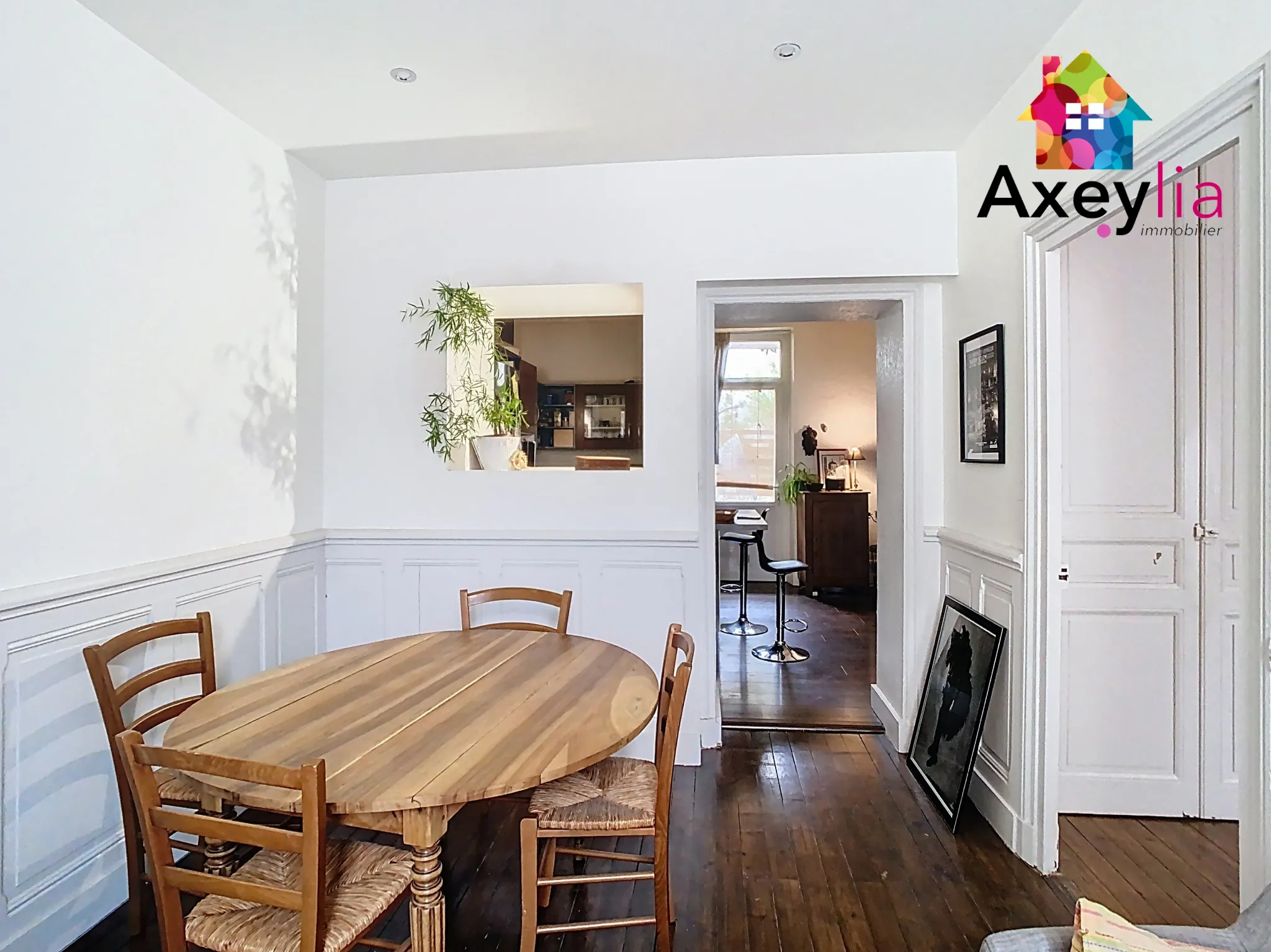 Appartement T4 rénové en rez-de-jardin à Roanne près de la gare 