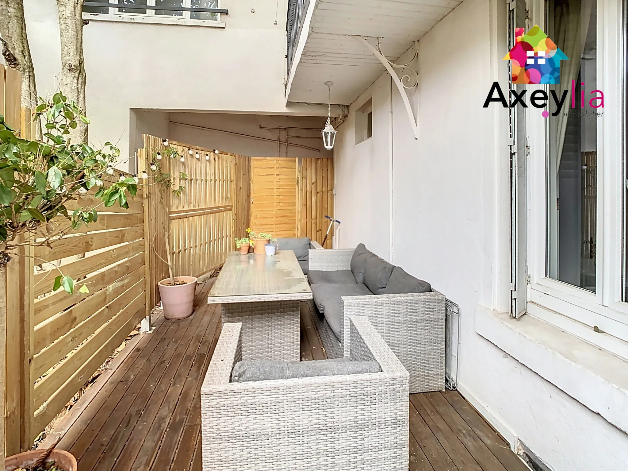 Appartement T4 rénové en rez-de-jardin à Roanne près de la gare 