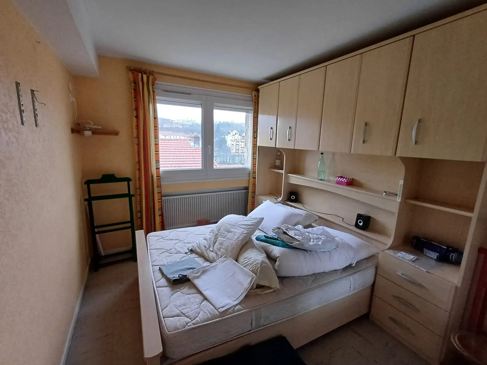 Spacieux triplex de 122m² avec terrasse et garage à Saint-Étienne 