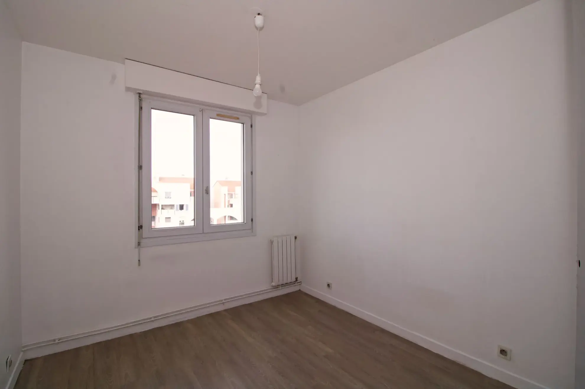Appartement 5 pièces de 99 m2 à Narbonne avec vue dégagée et stationnement 