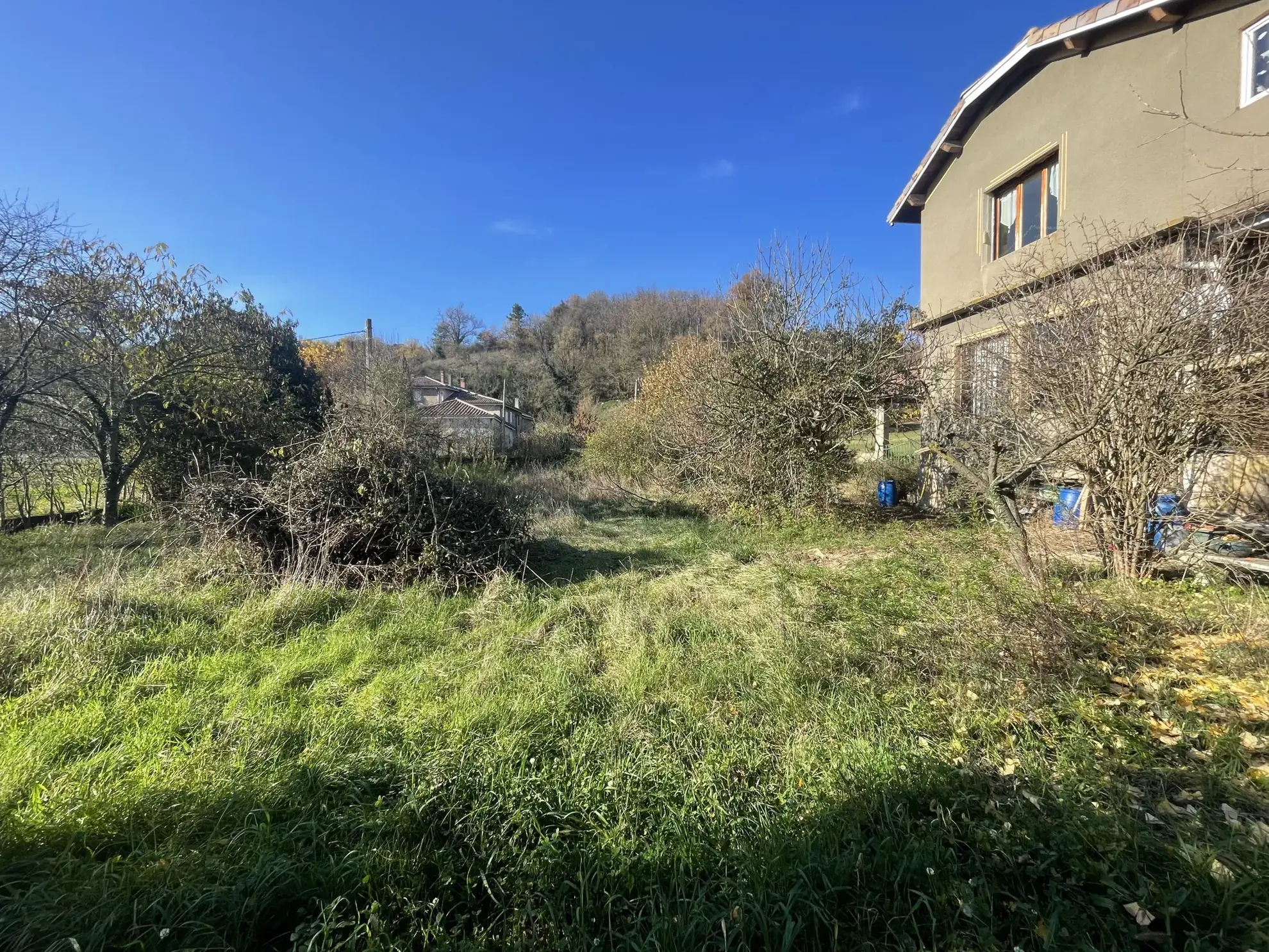 Maison à Châtillon-St-Jean (26) de 95m² avec potentiel sur terrain de 912m² 