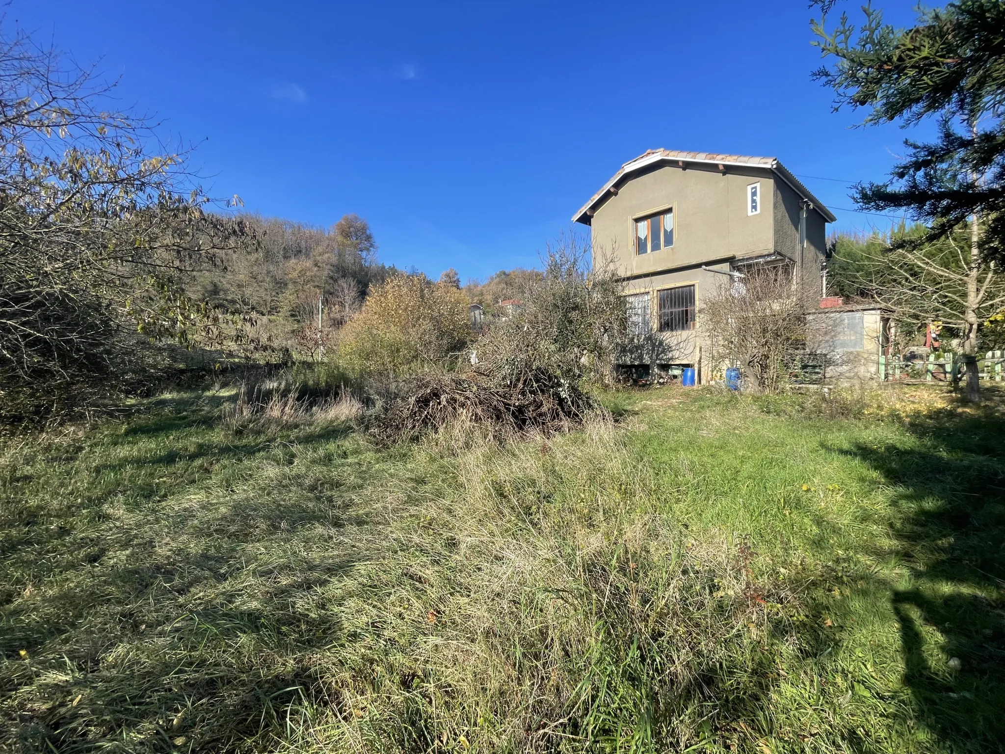 Maison à Châtillon-St-Jean (26) de 95m² avec potentiel sur terrain de 912m²