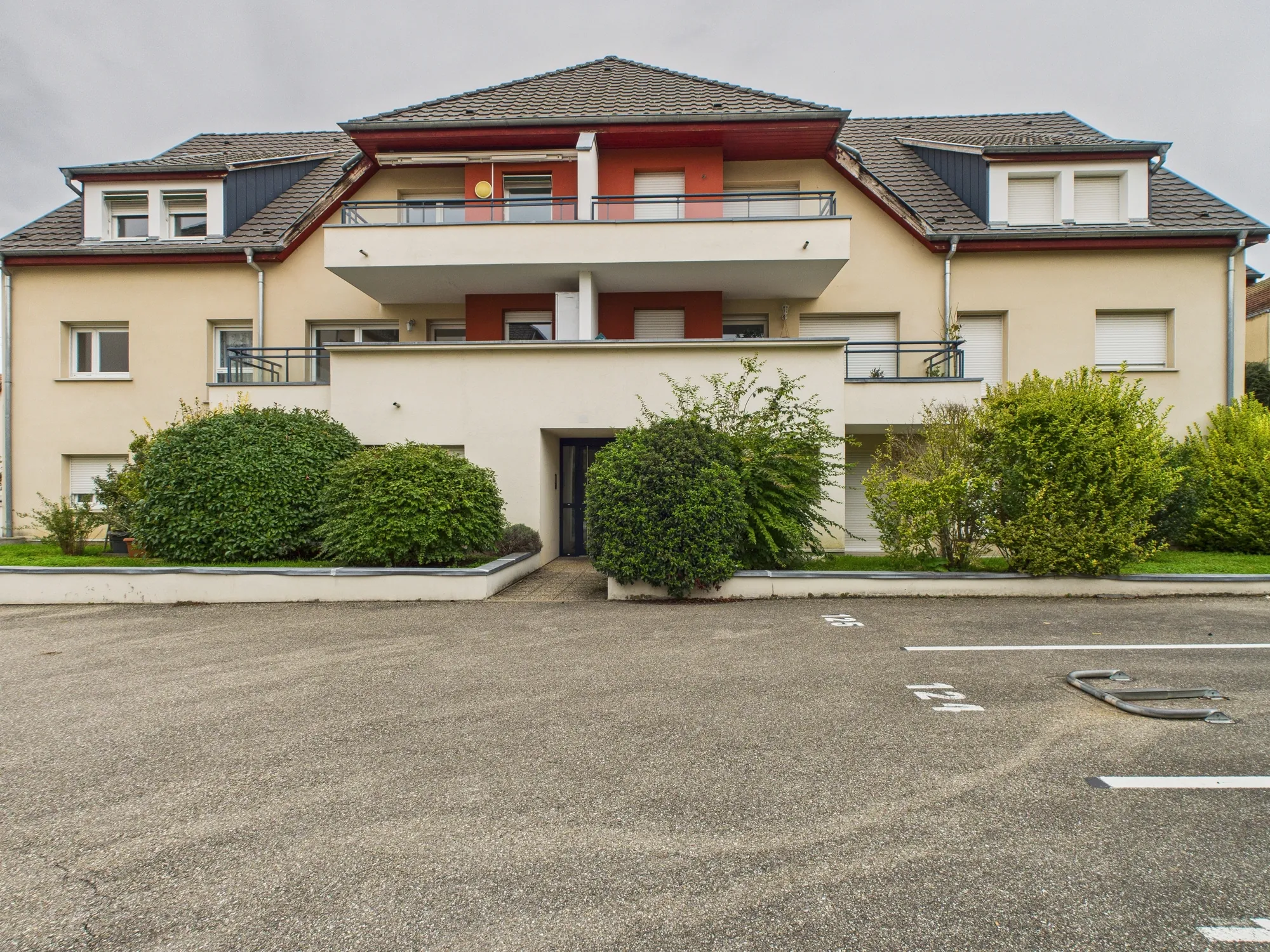 Appartement lumineux de 70 m² avec terrasse et garage à Brunstatt 