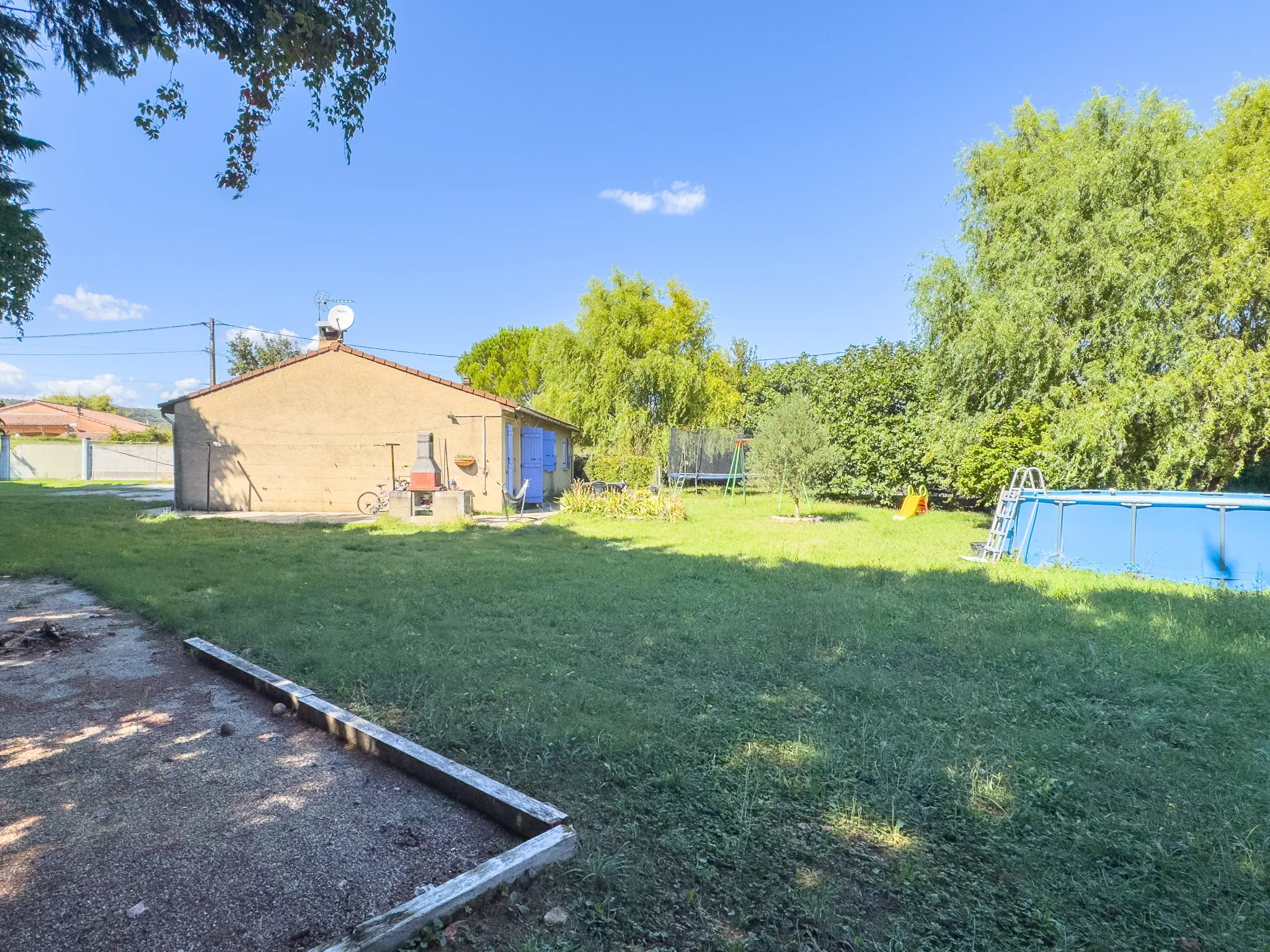 Maison de plain-pied à Baix avec grand terrain - 90m² 