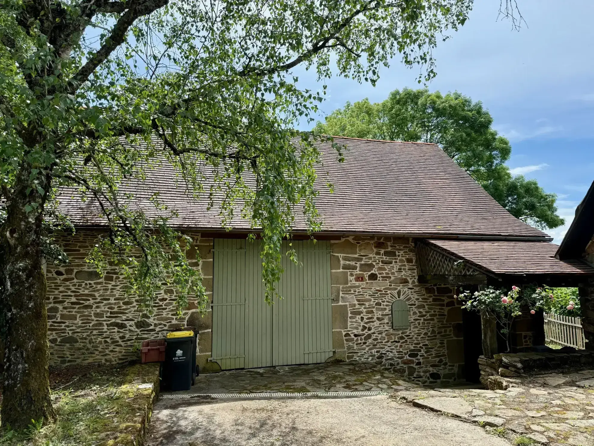 Charmante maison avec vue sur la vallée proche de Malemort 
