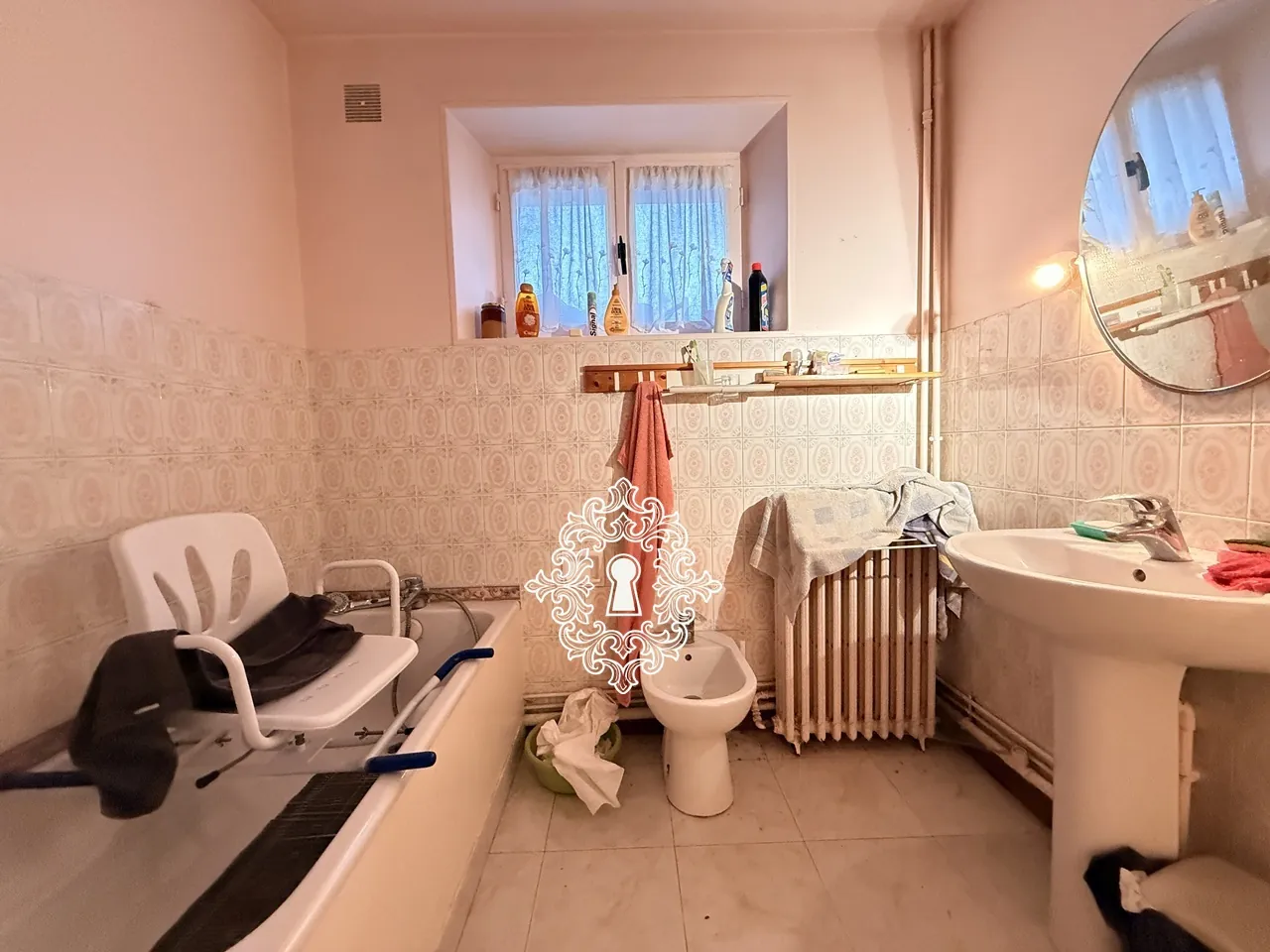 Maison indépendante à Donnemarie-Dontilly – 5 chambres, terrain de 1150 m², à rénover, faible performance énergétique 