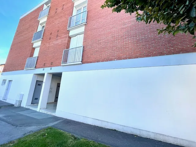 Appartement T2 lumineux de 44 m² à Toulouse Rangueil avec balcon et parking sécurisé 