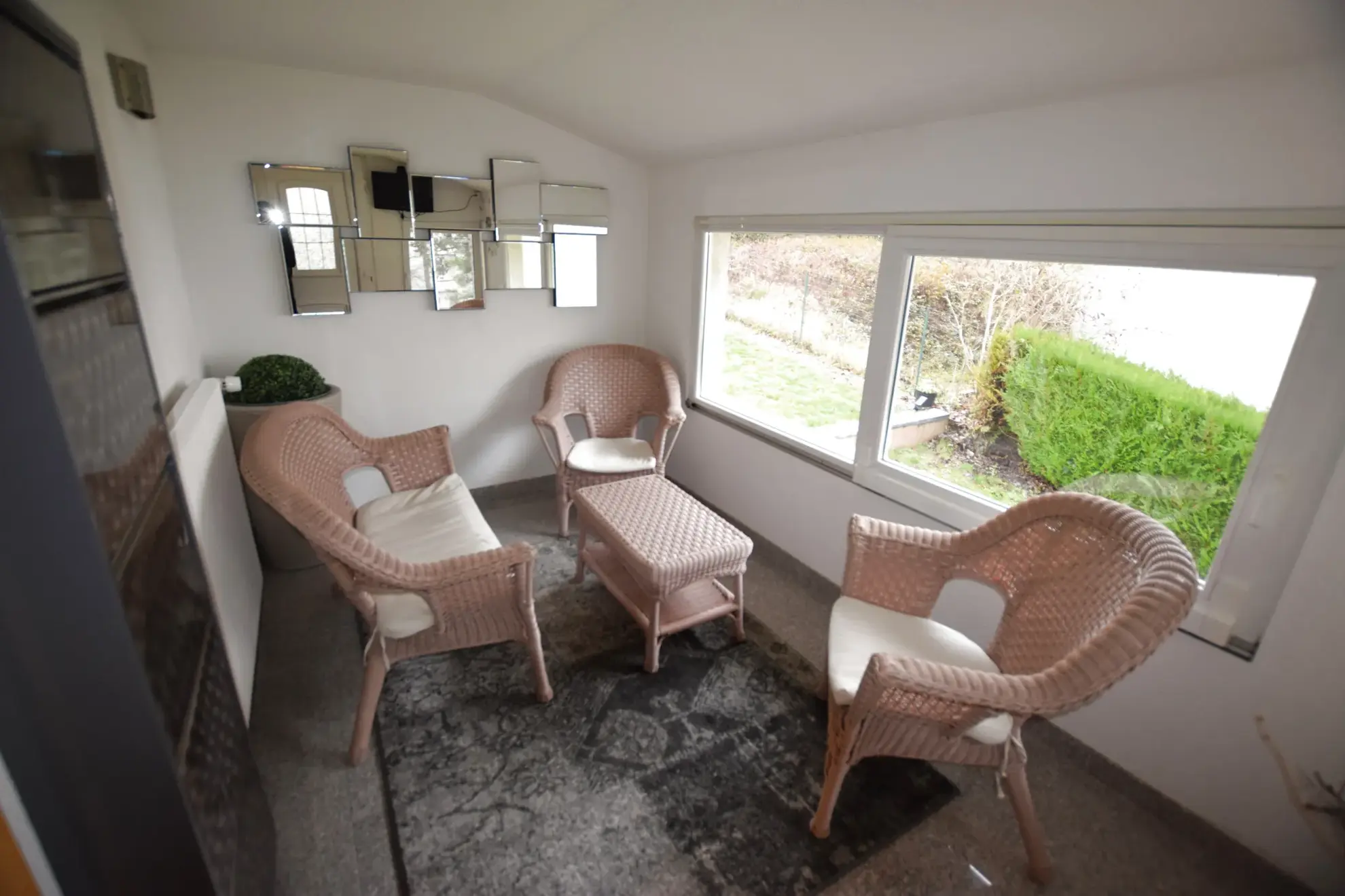 Belle maison rénovée de plain-pied avec jardin à Vieux-Charmont