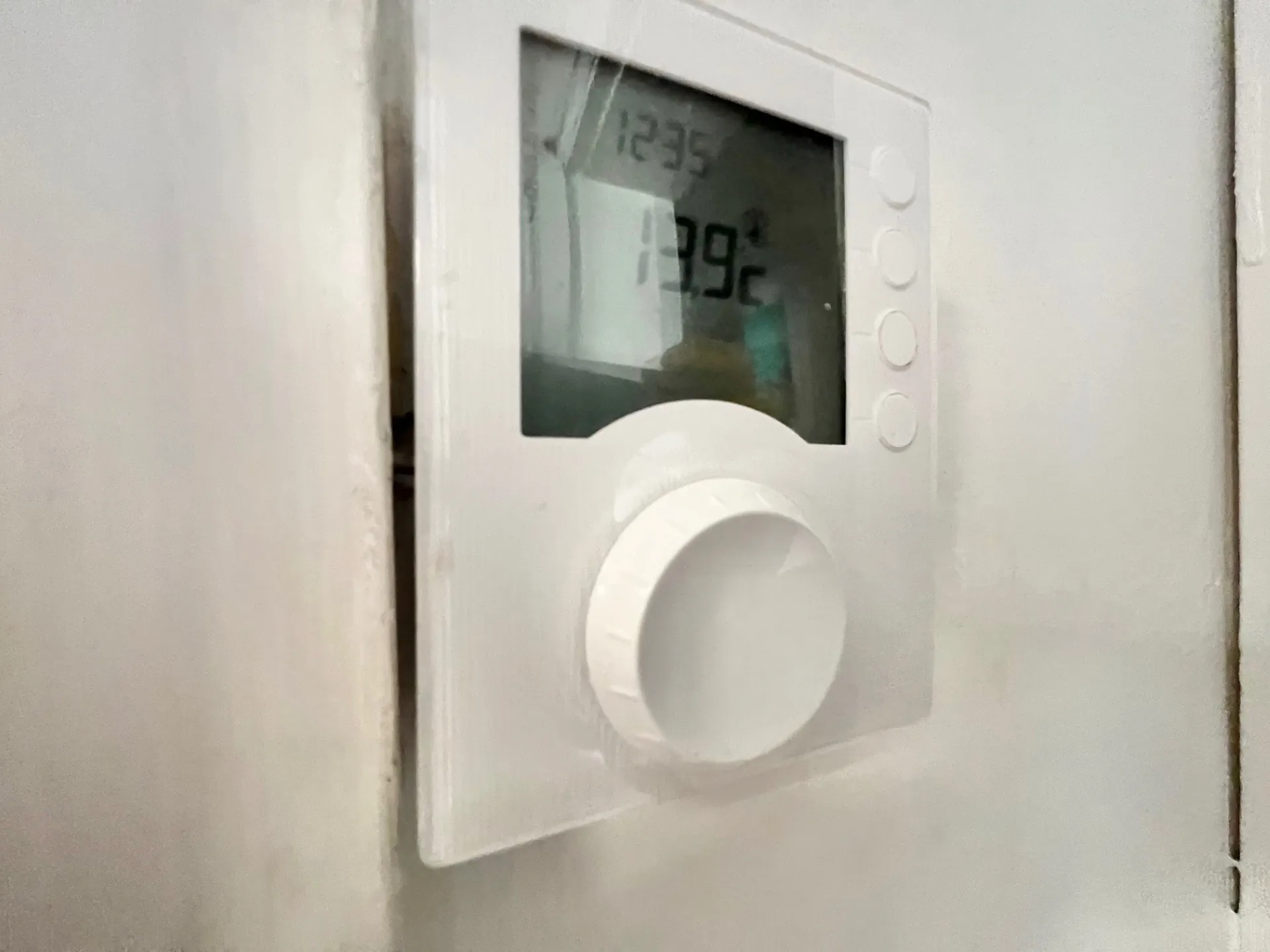 Appartement spacieux à Elbeuf Centre avec 2 chambres et grenier privé 