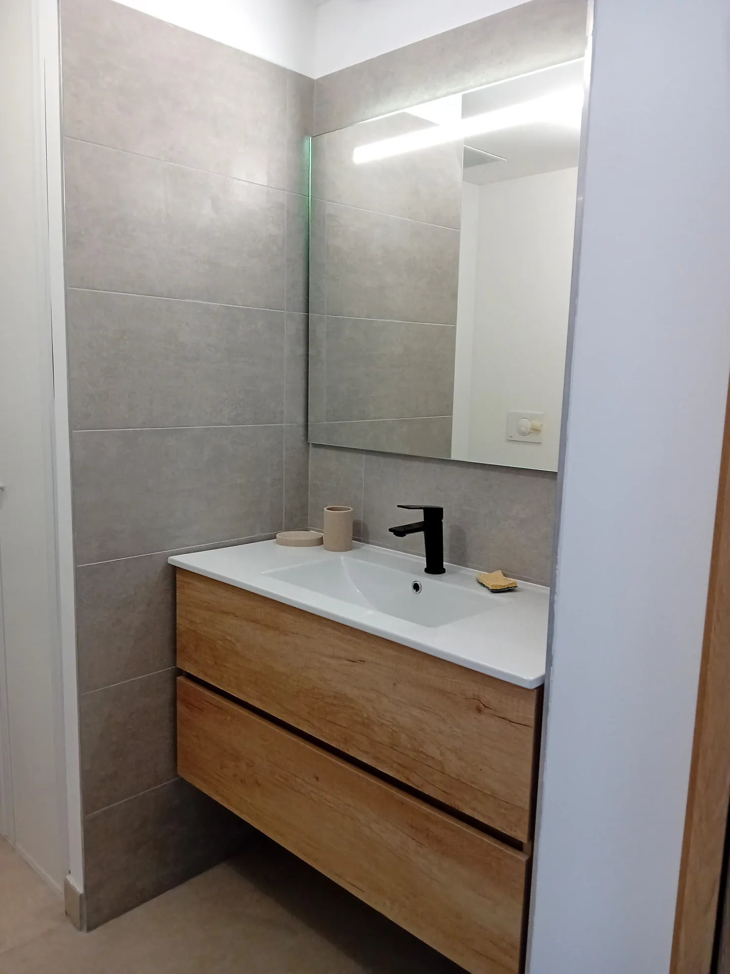 Studio neuf de 22,56 m² à Porto-Vecchio avec parking et idéal pour premier achat 