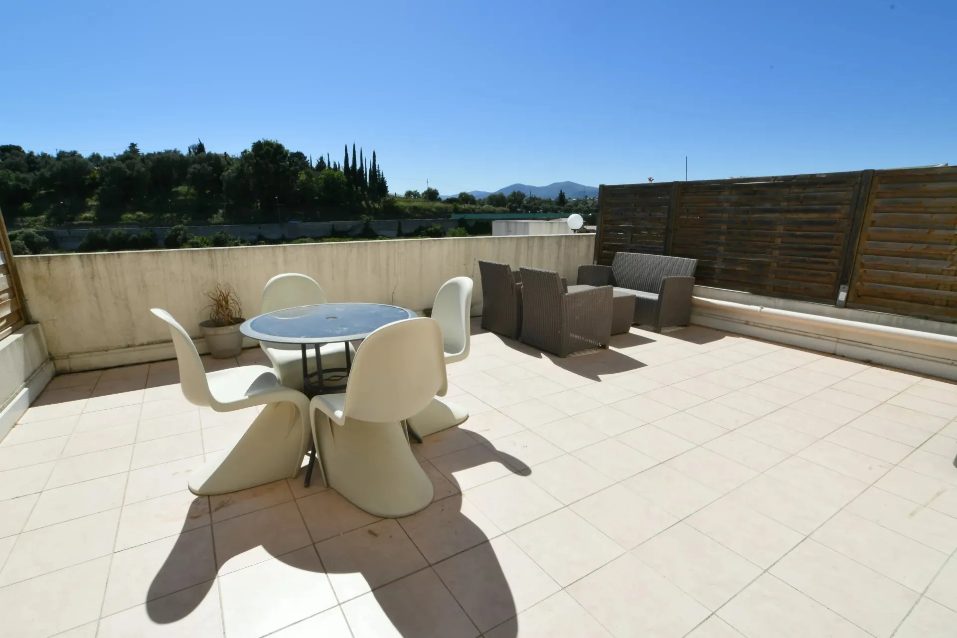 Appartement 2 pièces à Nice avec terrasse et parking - 40 m²
