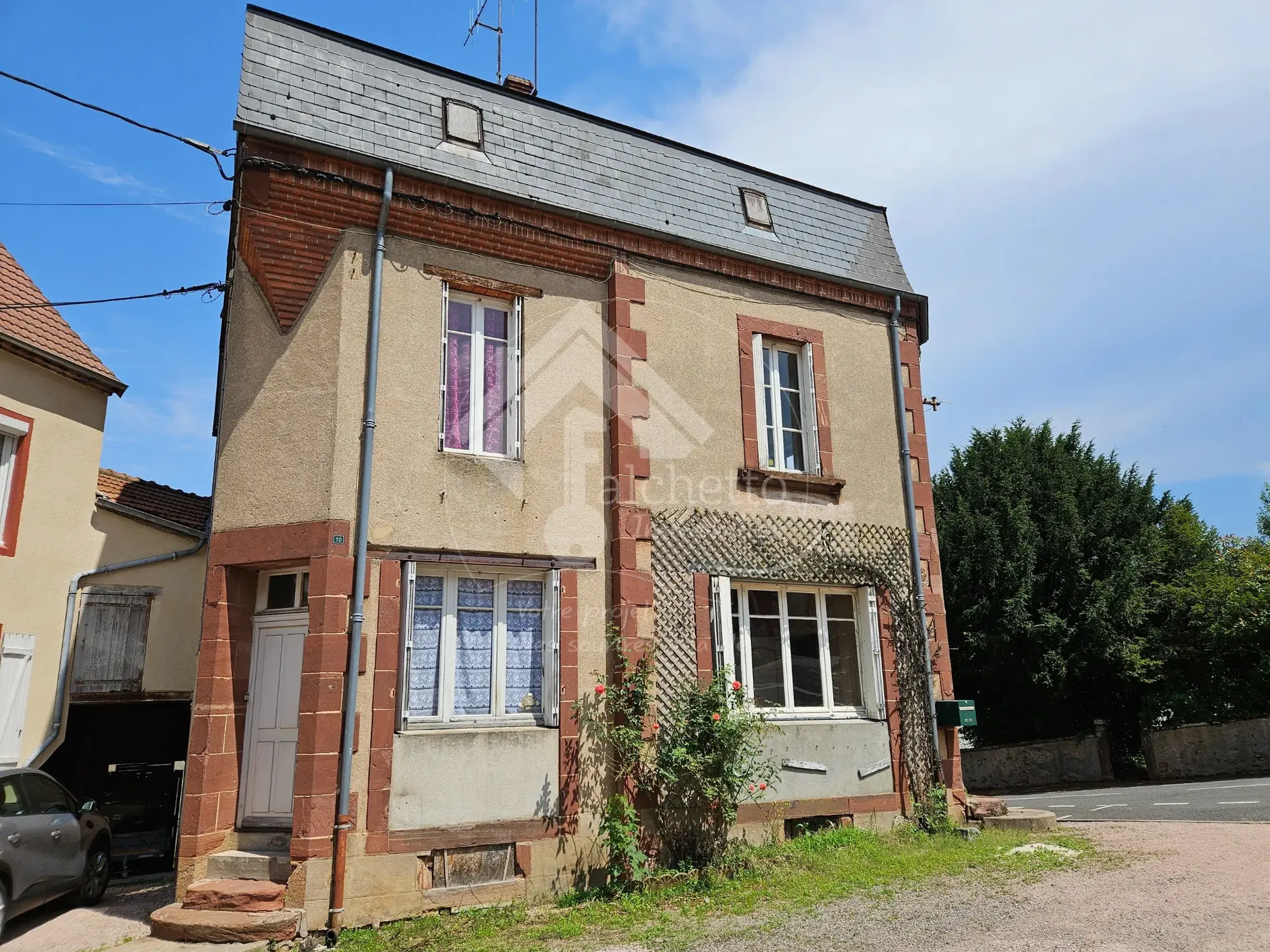 Charmante maison de village de 130 m² avec deux logements à Saint-Léon 