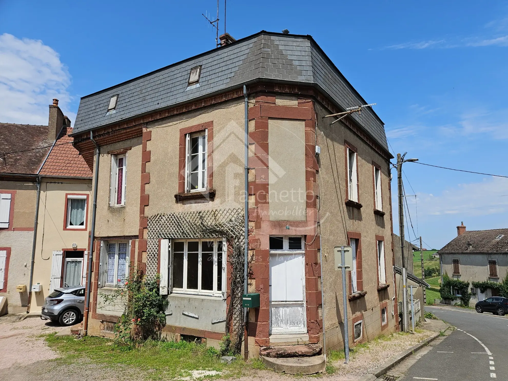 Charmante maison de village de 130 m² avec deux logements à Saint-Léon 