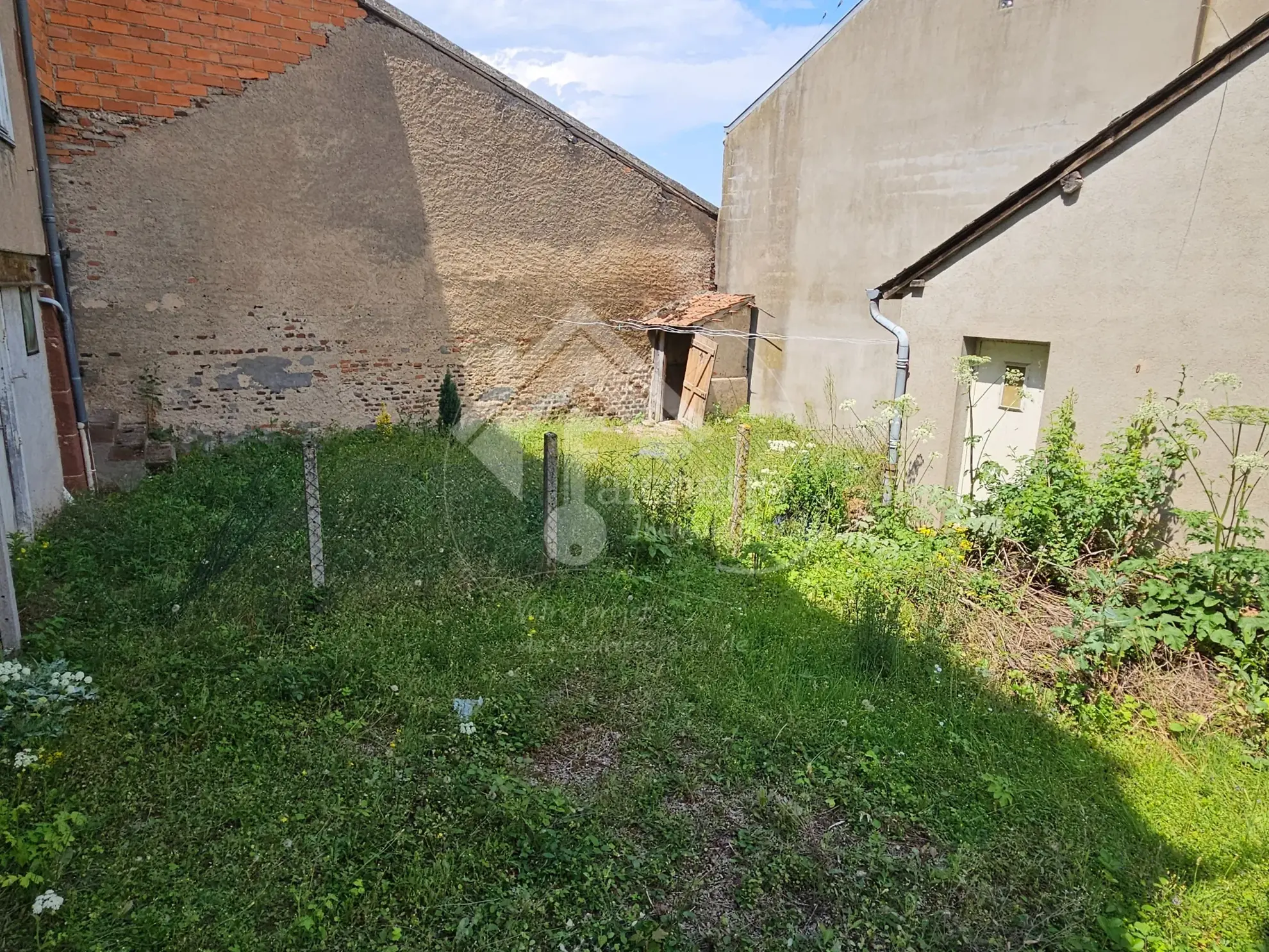 Charmante maison de village de 130 m² avec deux logements à Saint-Léon 