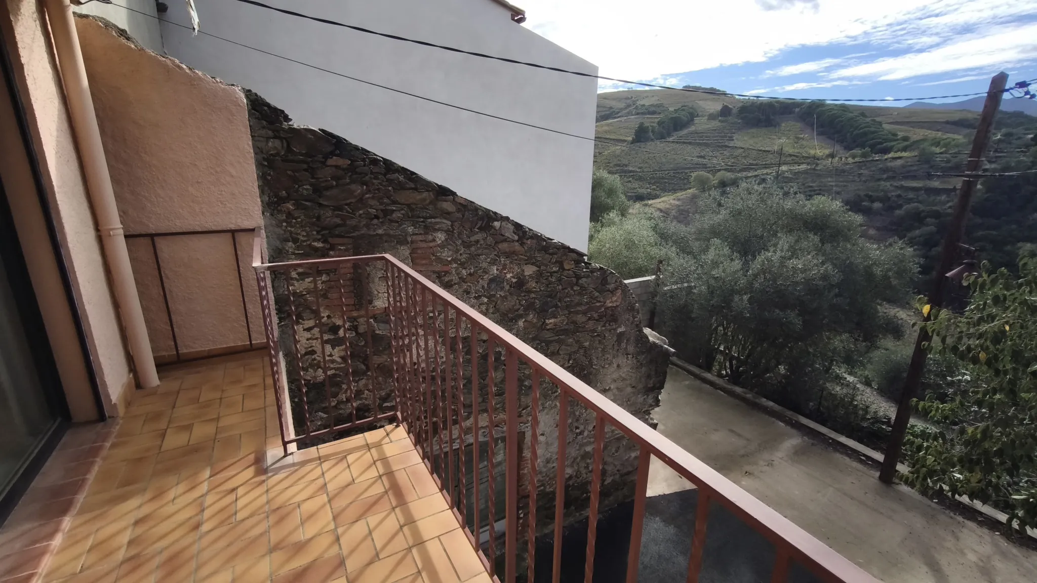 Maison de ville à Banyuls-sur-Mer avec terrasse, garage et vue montagne à vendre 