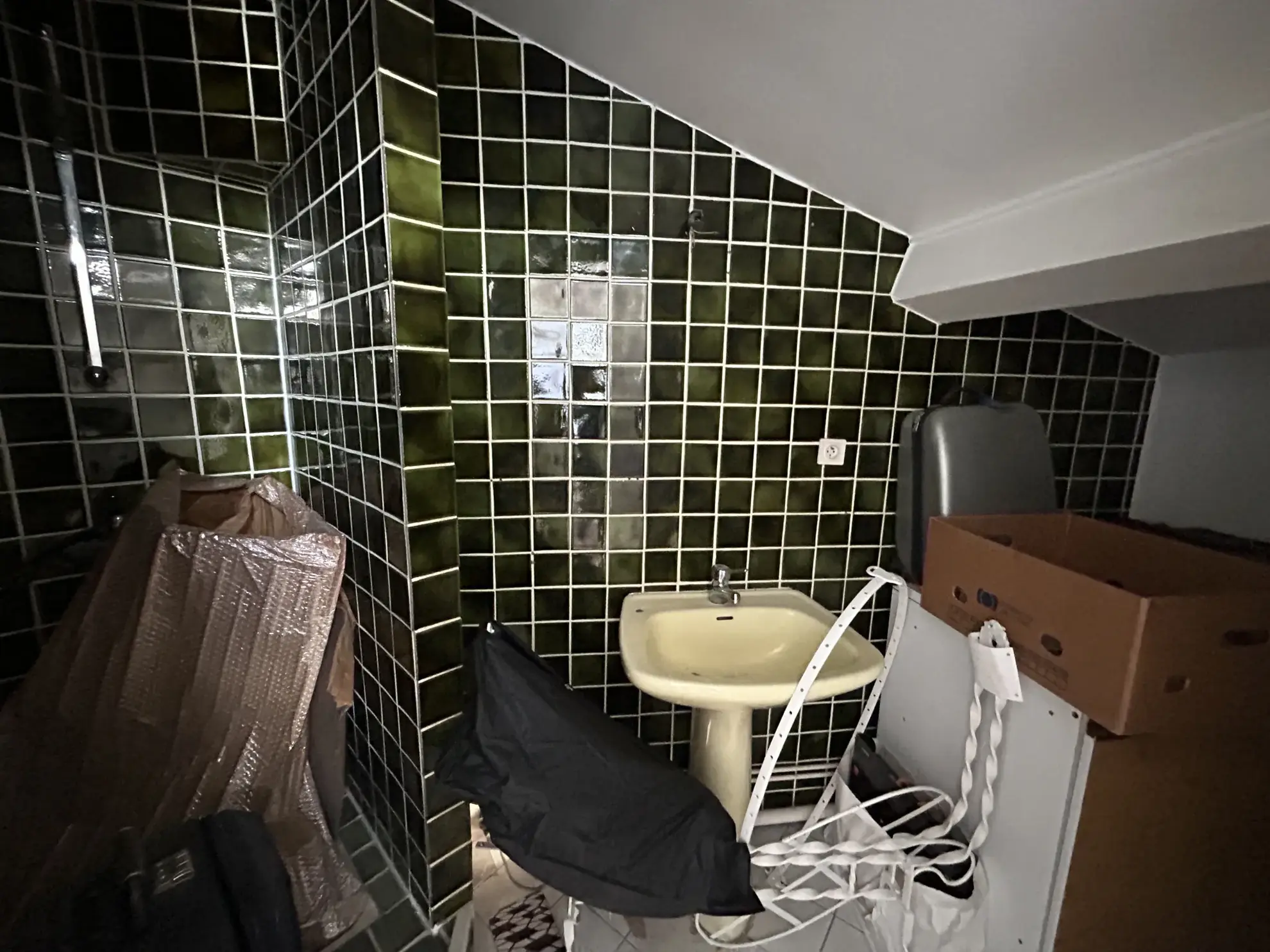 Appartement à rénover avec fort potentiel au dernier étage à Toulouse, rue de Metz 