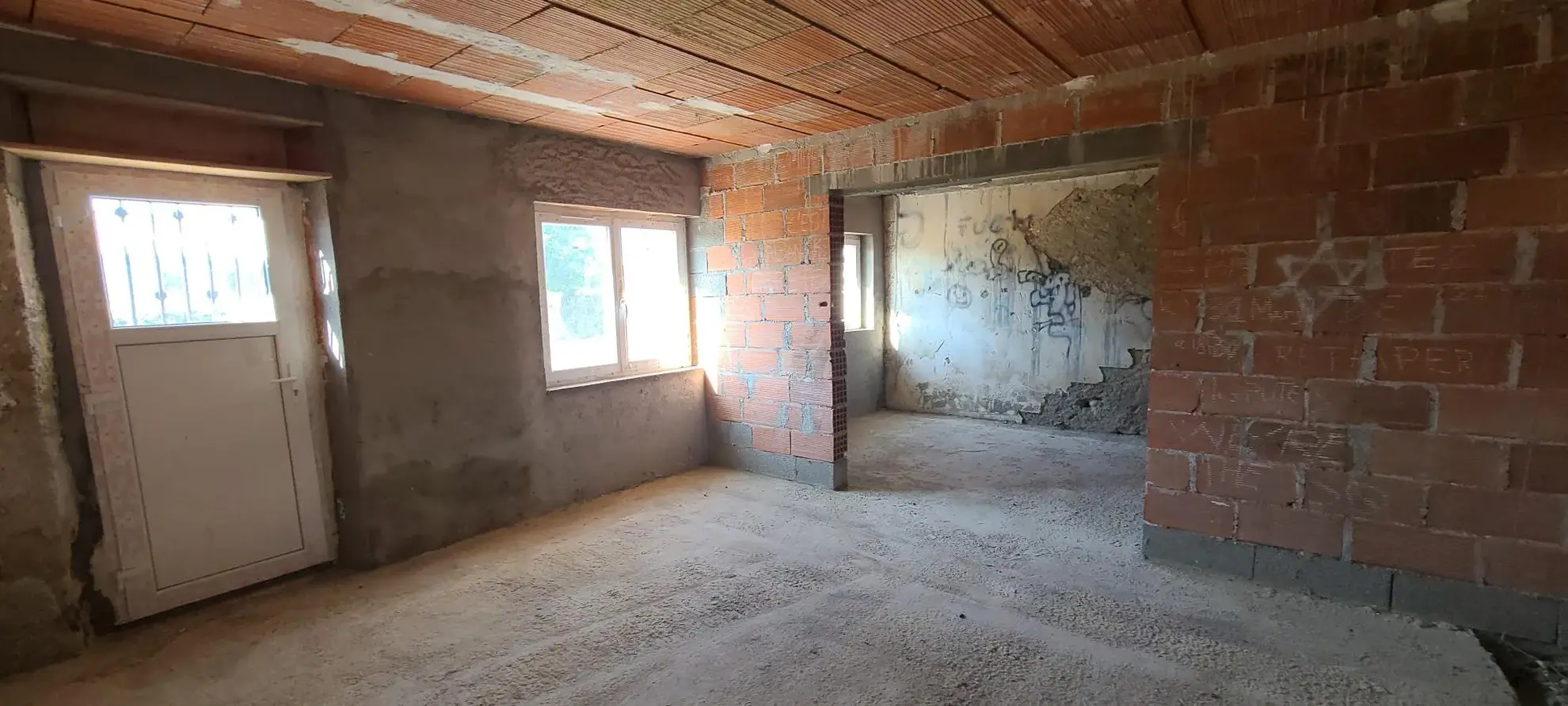 Projet immobilier à Saint-Gaudens (31800) avec grand potentiel - Maison à rénover et terrain 