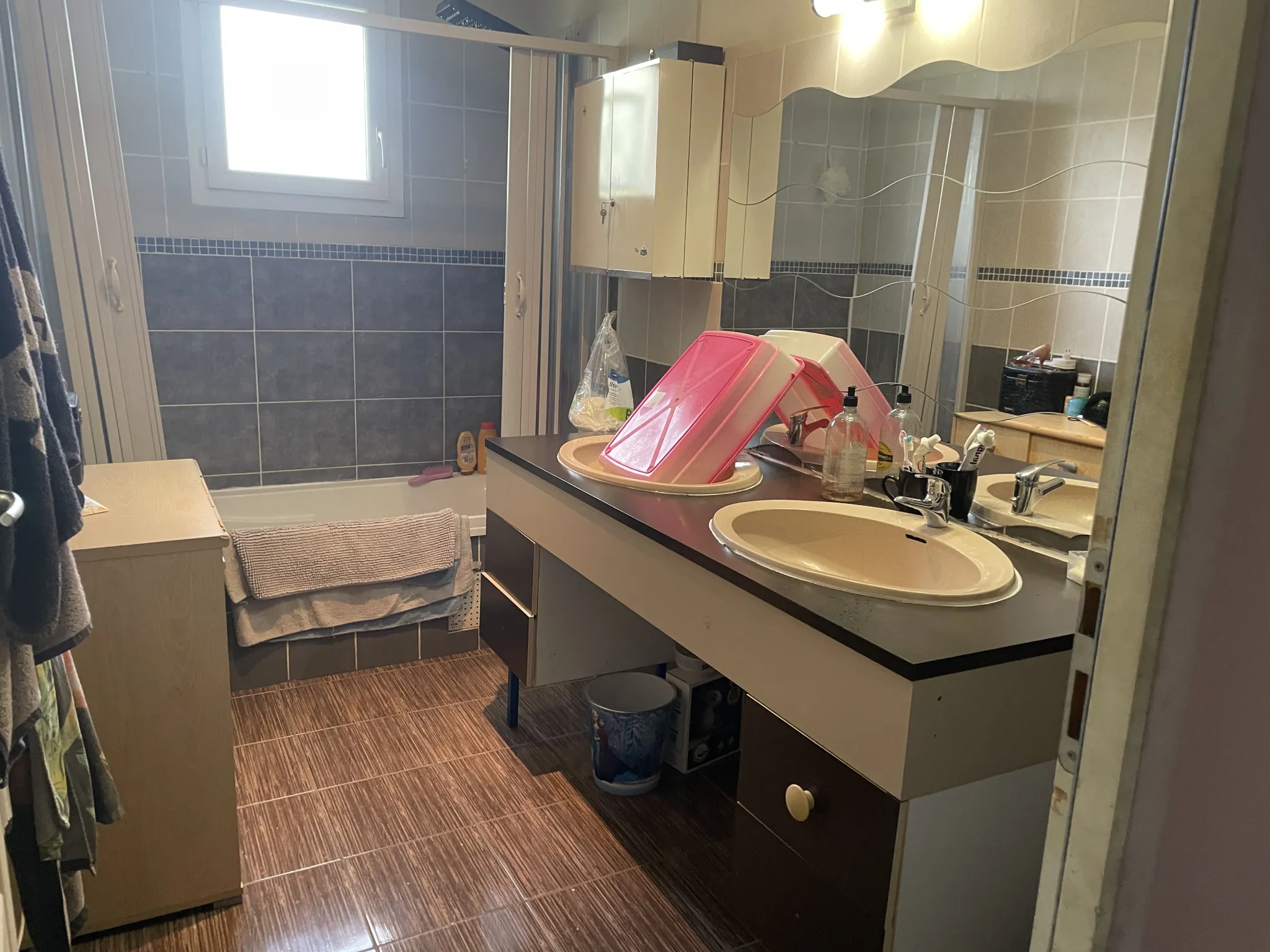 Maison de plain-pied moderne de 101 m² avec terrain clos à Morizes en Gironde 