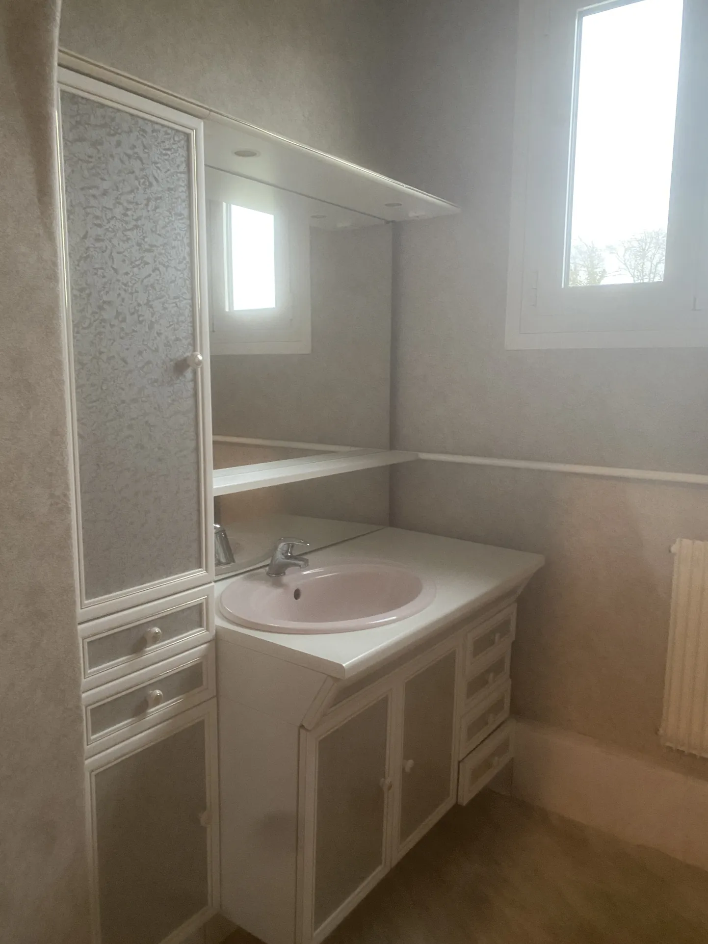 Maison de ville avec jardin à Saint Aubin les Elbeuf, proche gare 