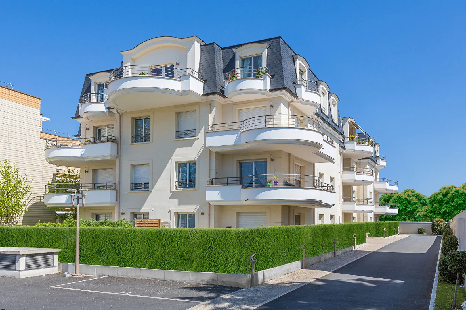 Vente Appartement 2 pièces à Sainte Geneviève des Bois - Dernier étage avec box