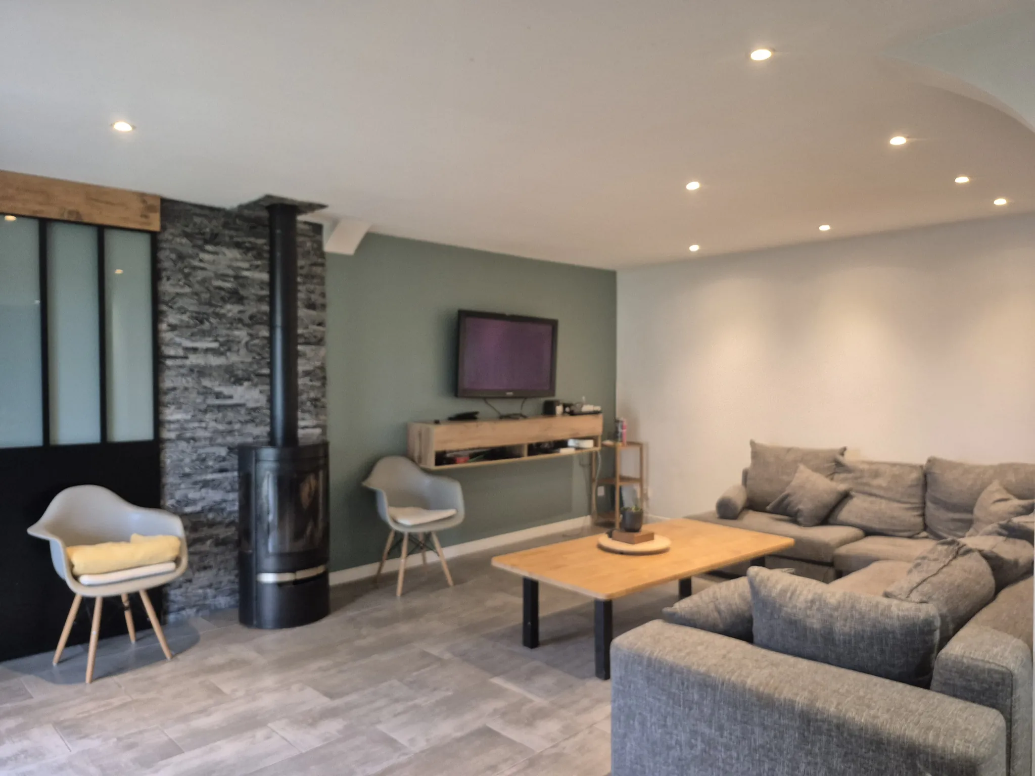 À vendre à La Remuée : charmante maison avec jardin, terrasse et garage 