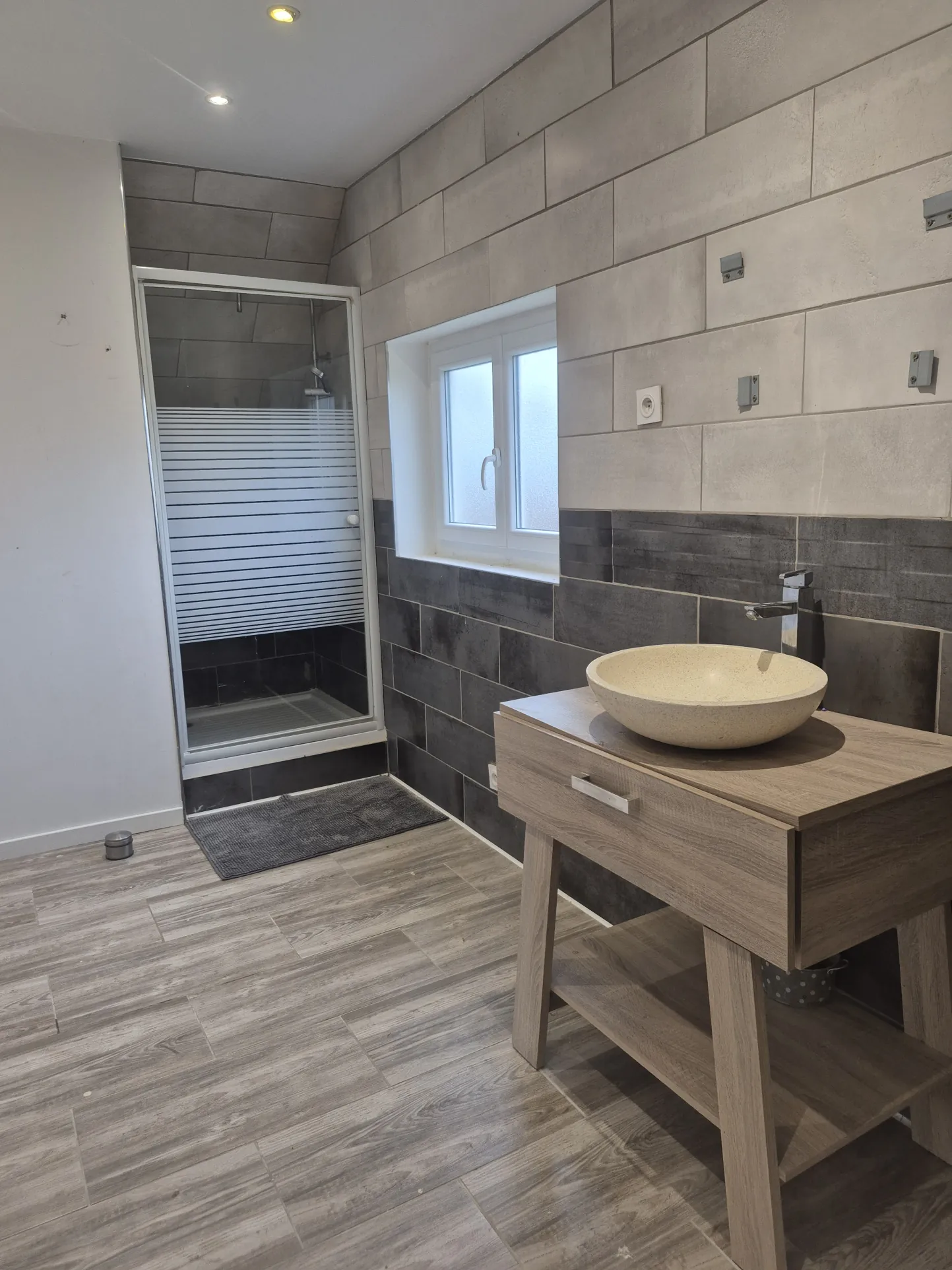 À vendre à La Remuée : charmante maison avec jardin, terrasse et garage 