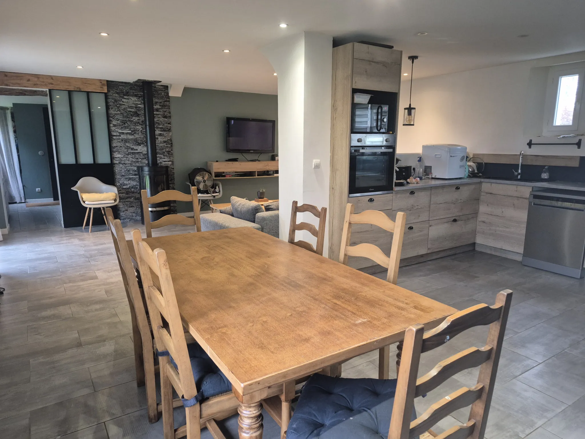 À vendre à La Remuée : charmante maison avec jardin, terrasse et garage 