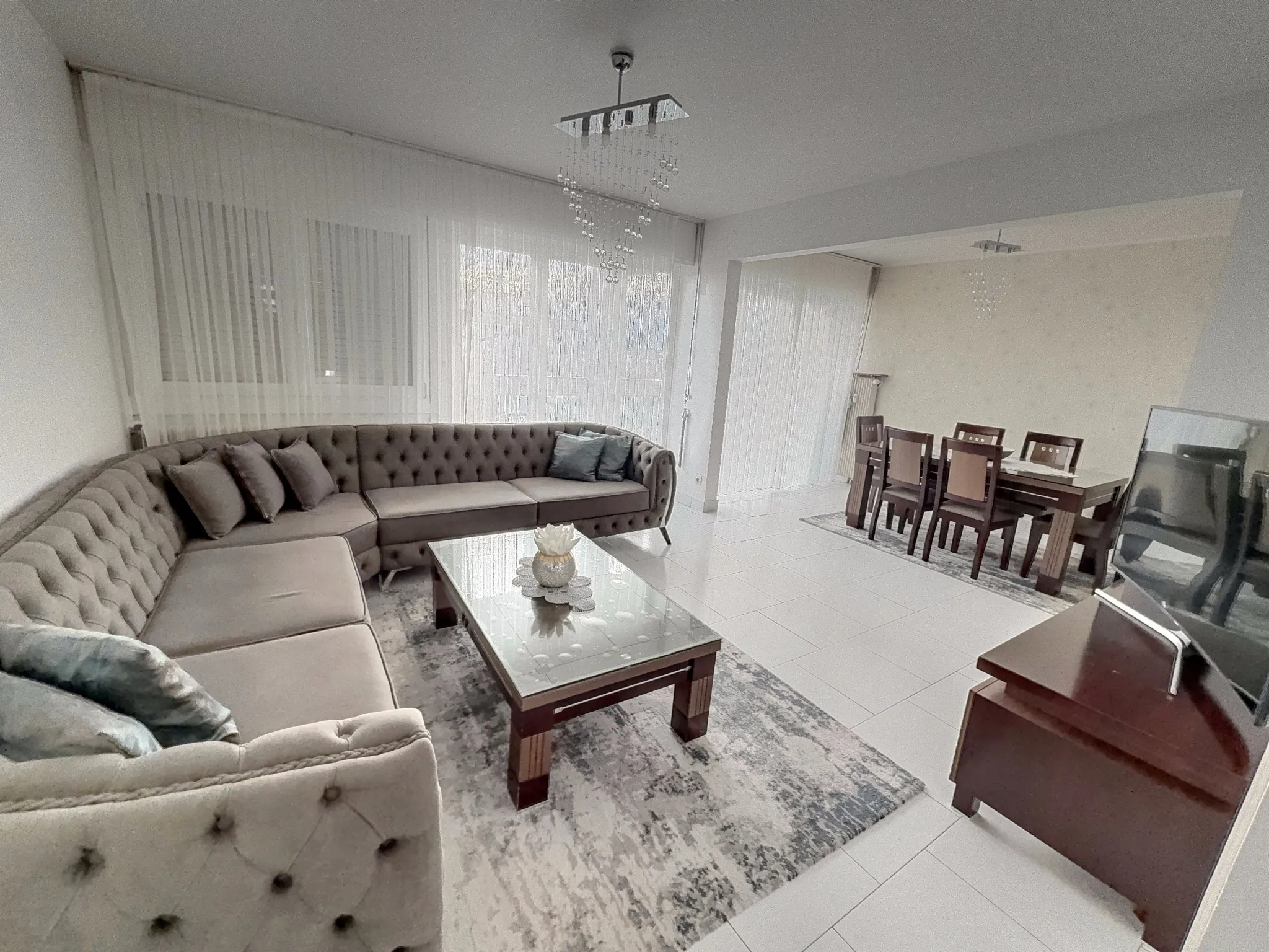 Appartement 3 chambres avec balcon et stationnement à Hoenheim près de Strasbourg 