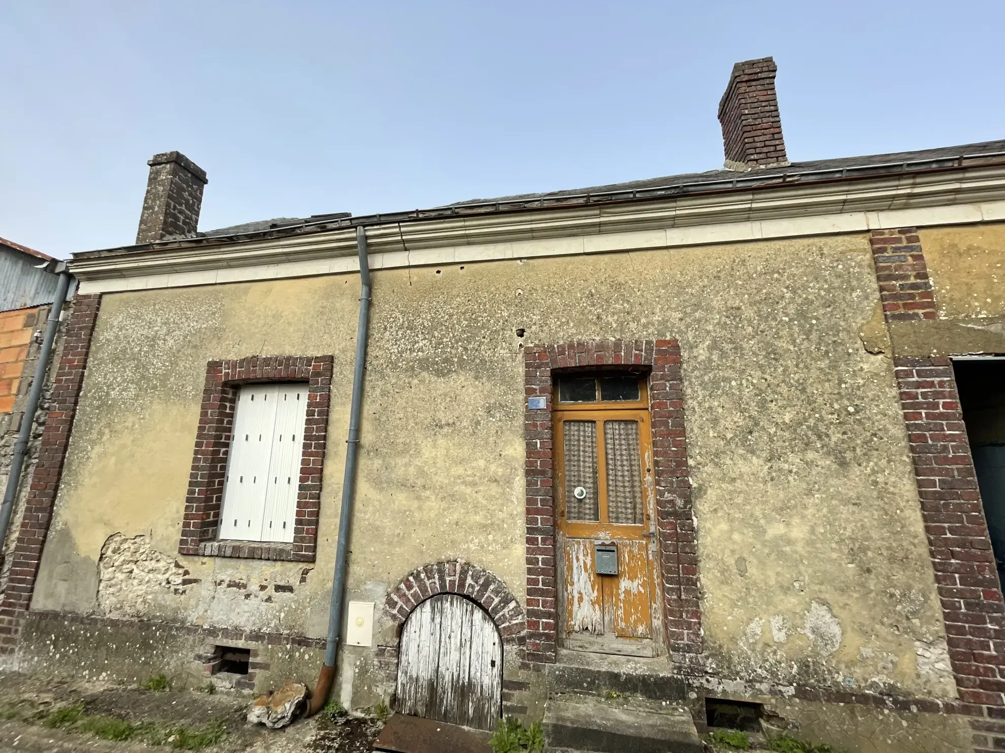 Maison de village à Gennetielt à rénover entièrement pour moins de 10 000 euros
