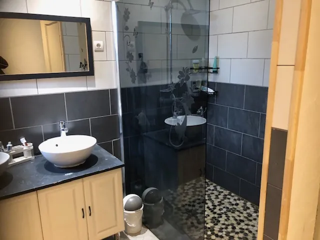 Maison 140 m² avec 4 chambres, garage et piscine à Villefranche-de-Rouergue 