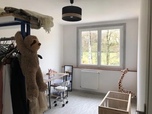 Maison 140 m² avec 4 chambres, garage et piscine à Villefranche-de-Rouergue 