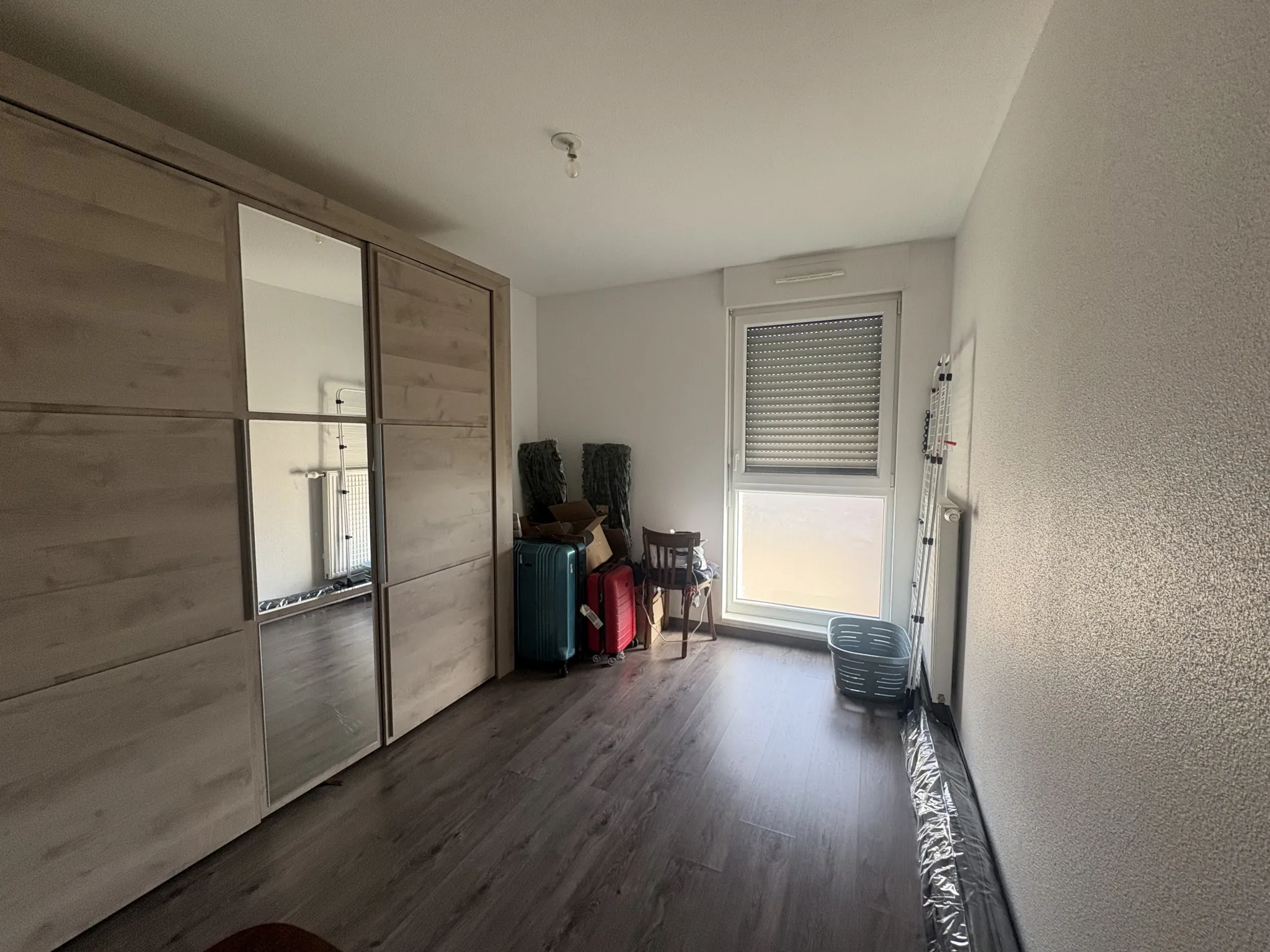 Appartement lumineux de 3 pièces à Kembs avec balcon et parking couvert 