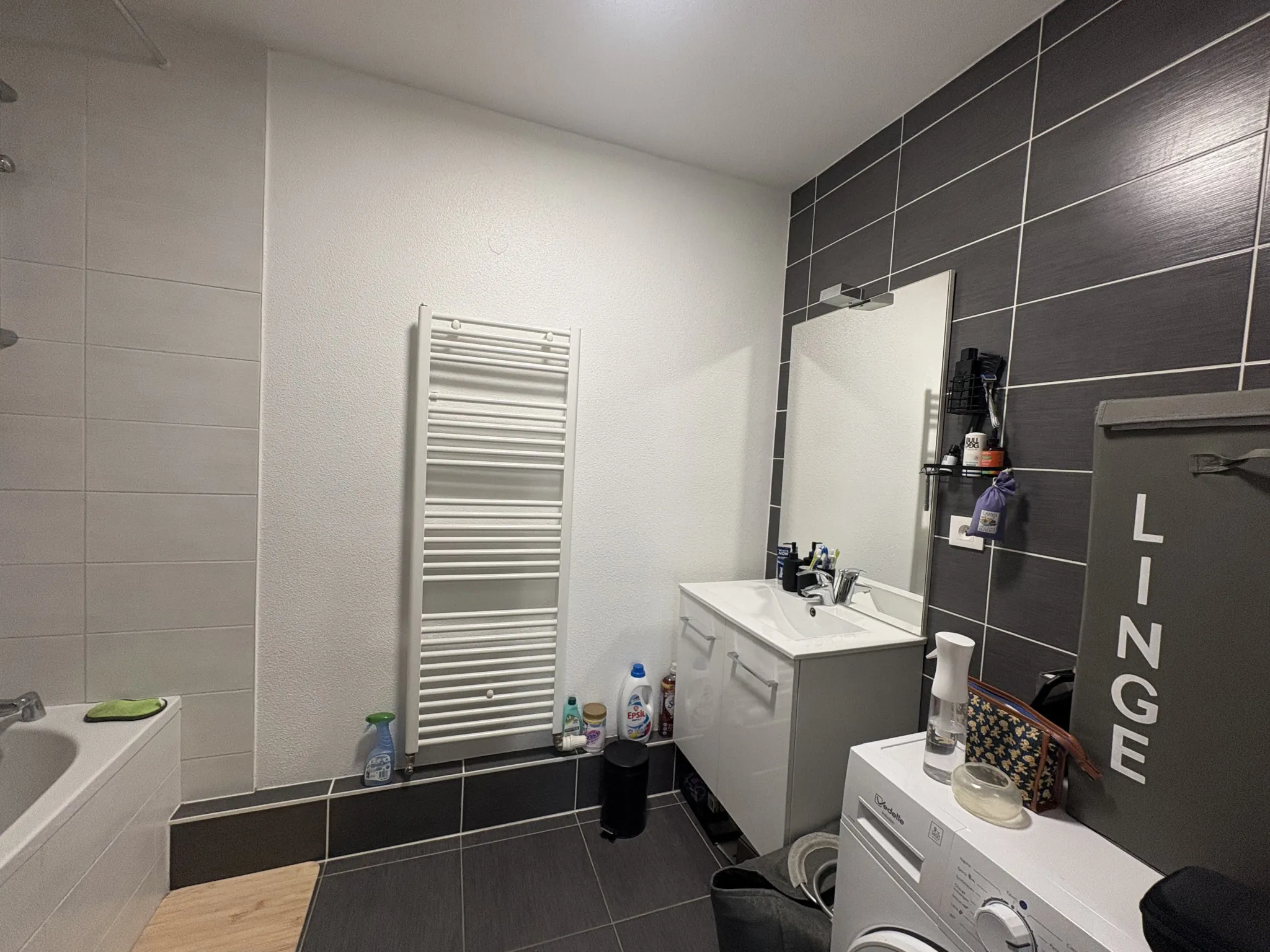 Appartement lumineux de 3 pièces à Kembs avec balcon et parking couvert 