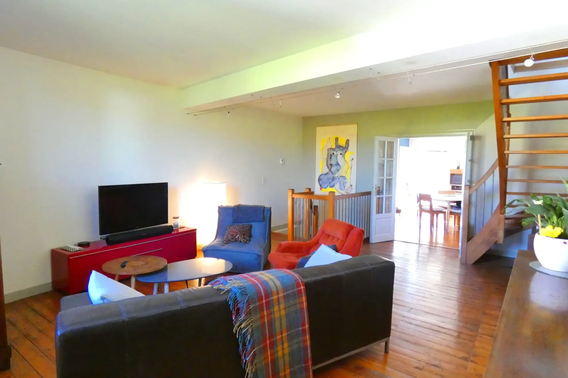 Belle maison de ville dans le centre historique d'Aurillac avec garage et rénovations modernes