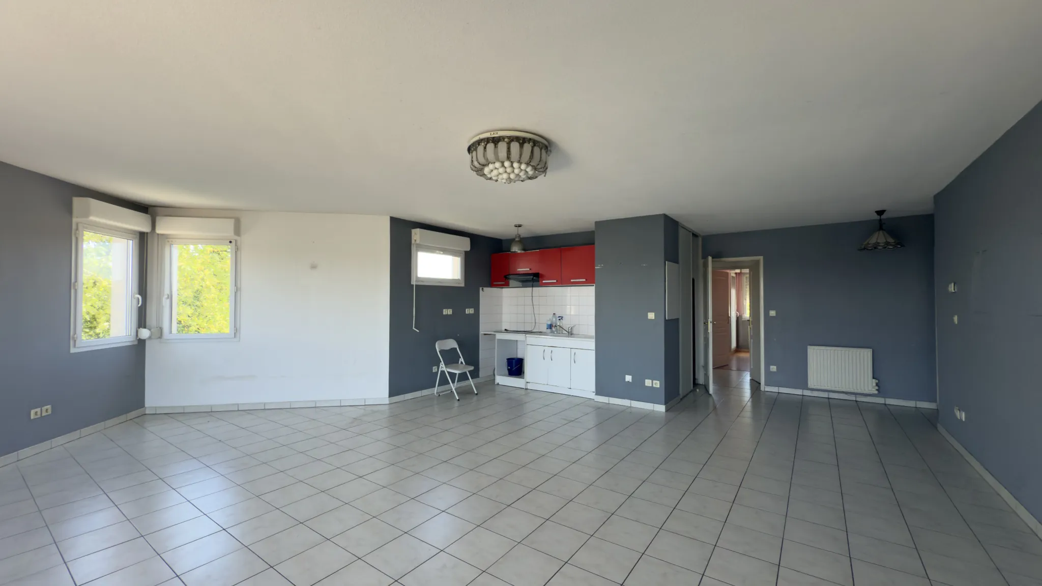 Appartement T4 avec terrasse et garage à Jassans-Riottier 