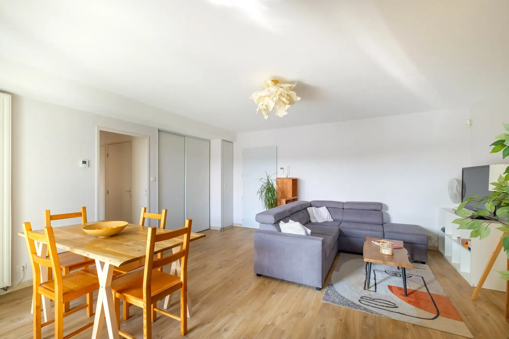 Appartement T3 à vendre à Lyon 9ème avec balcon, parking et proximité métro 