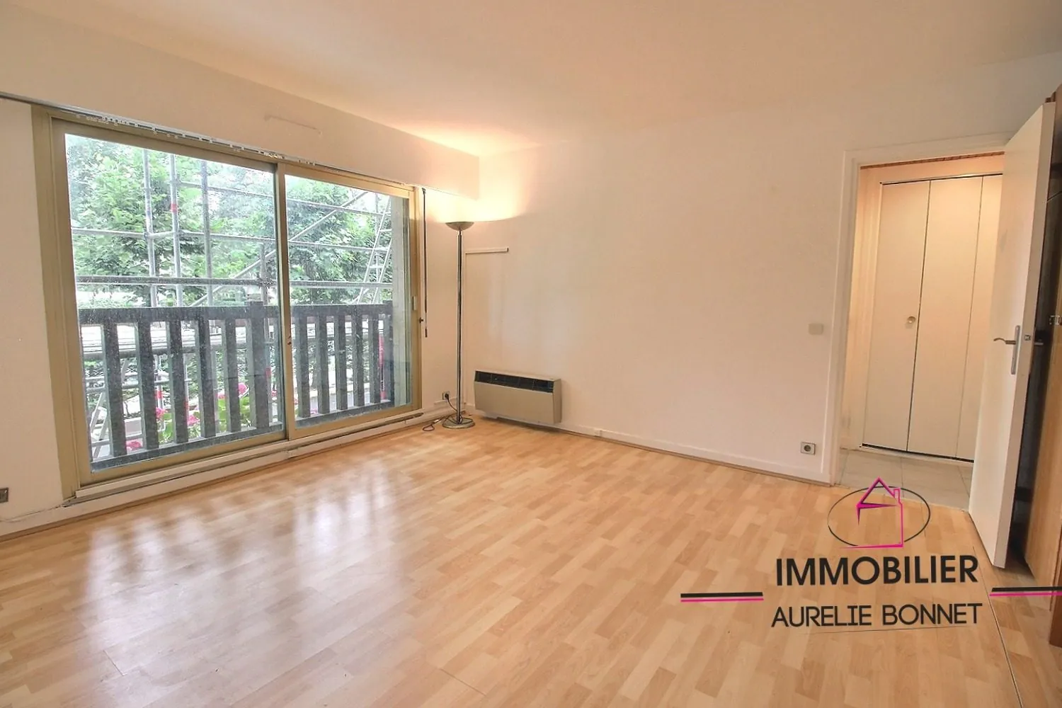 Appartement T1/T2 à Deauville avec parking et cave, idéalement situé 