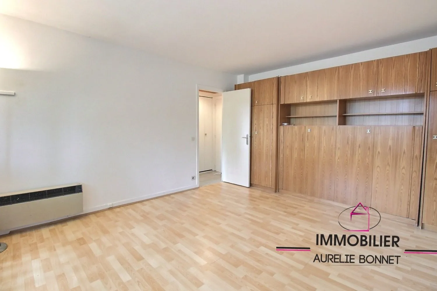 Appartement T1/T2 à Deauville avec parking et cave, idéalement situé 