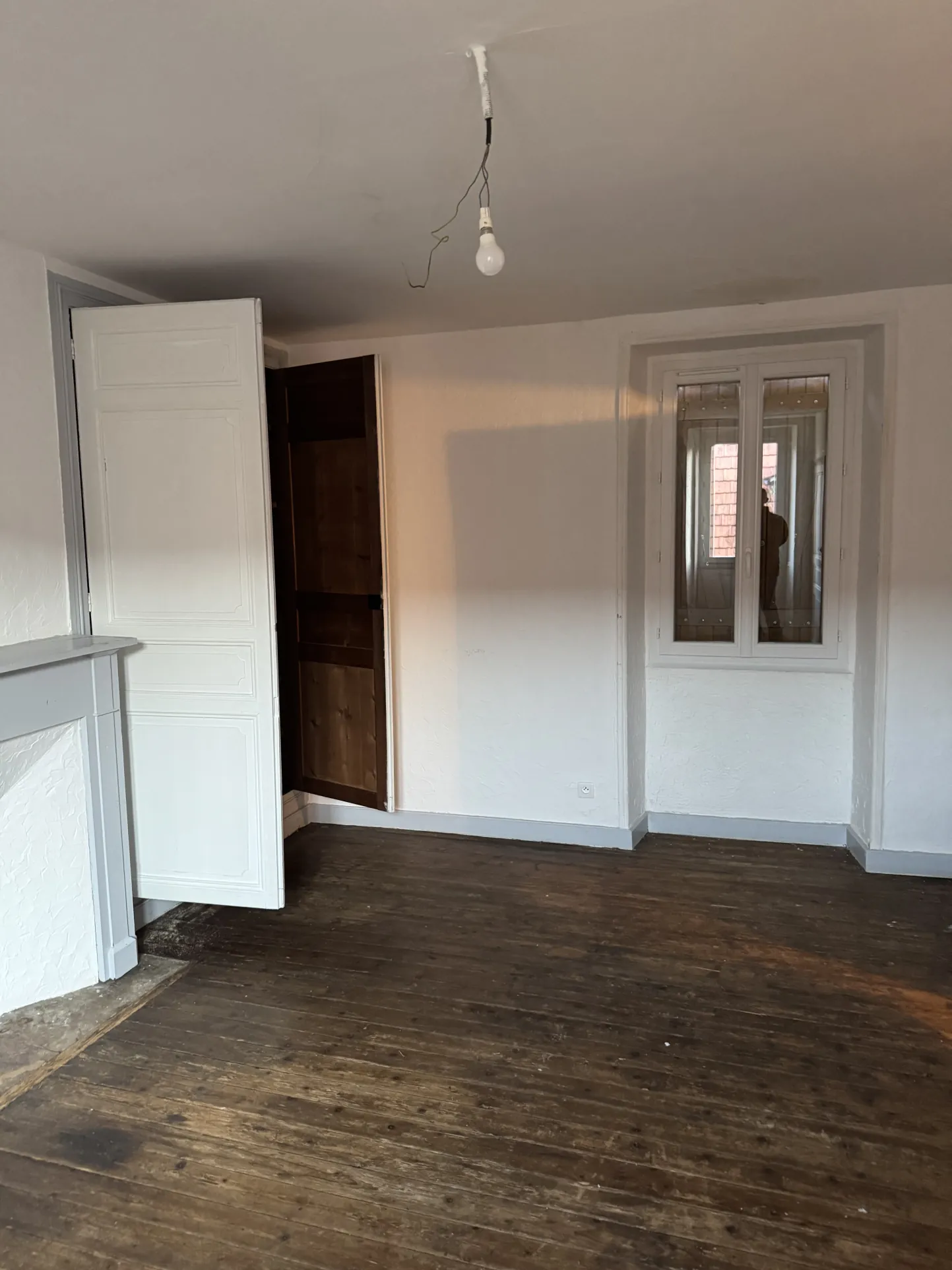 Charmante maison en pierre avec dépendances et grand terrain à La Chapelle Aubareil 